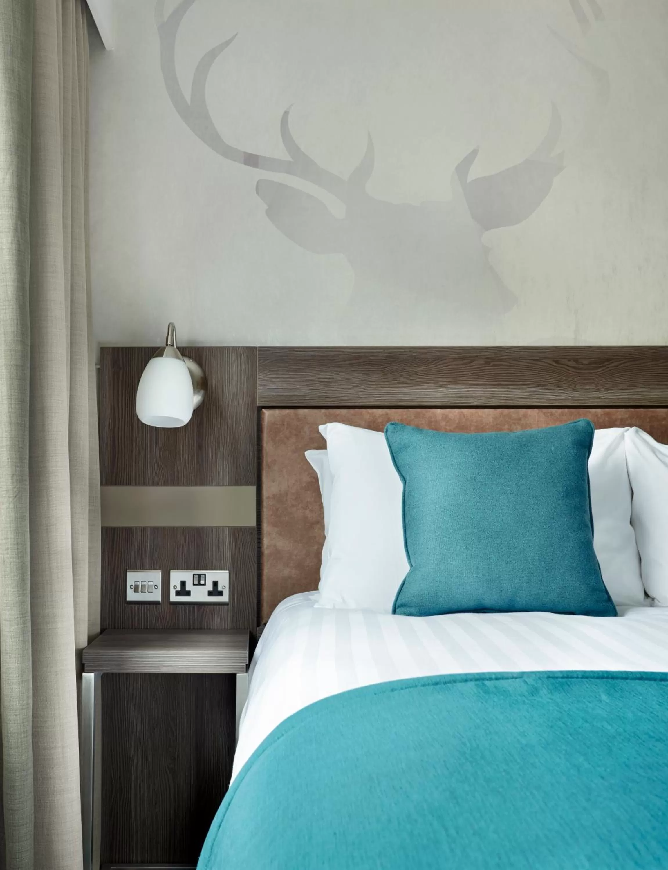 Bed in Richmond Hill Hotel