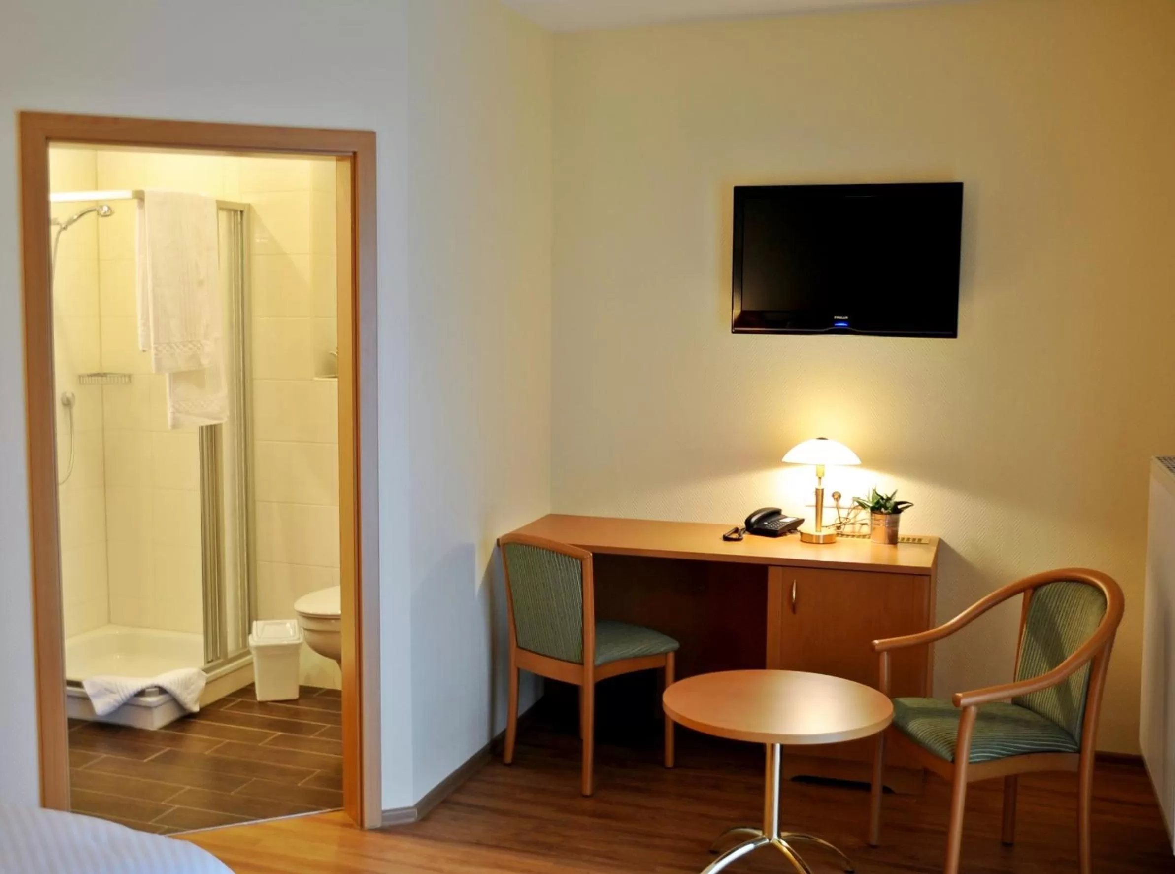 Bed in Hotel Restaurant Bürgerklause Tapken