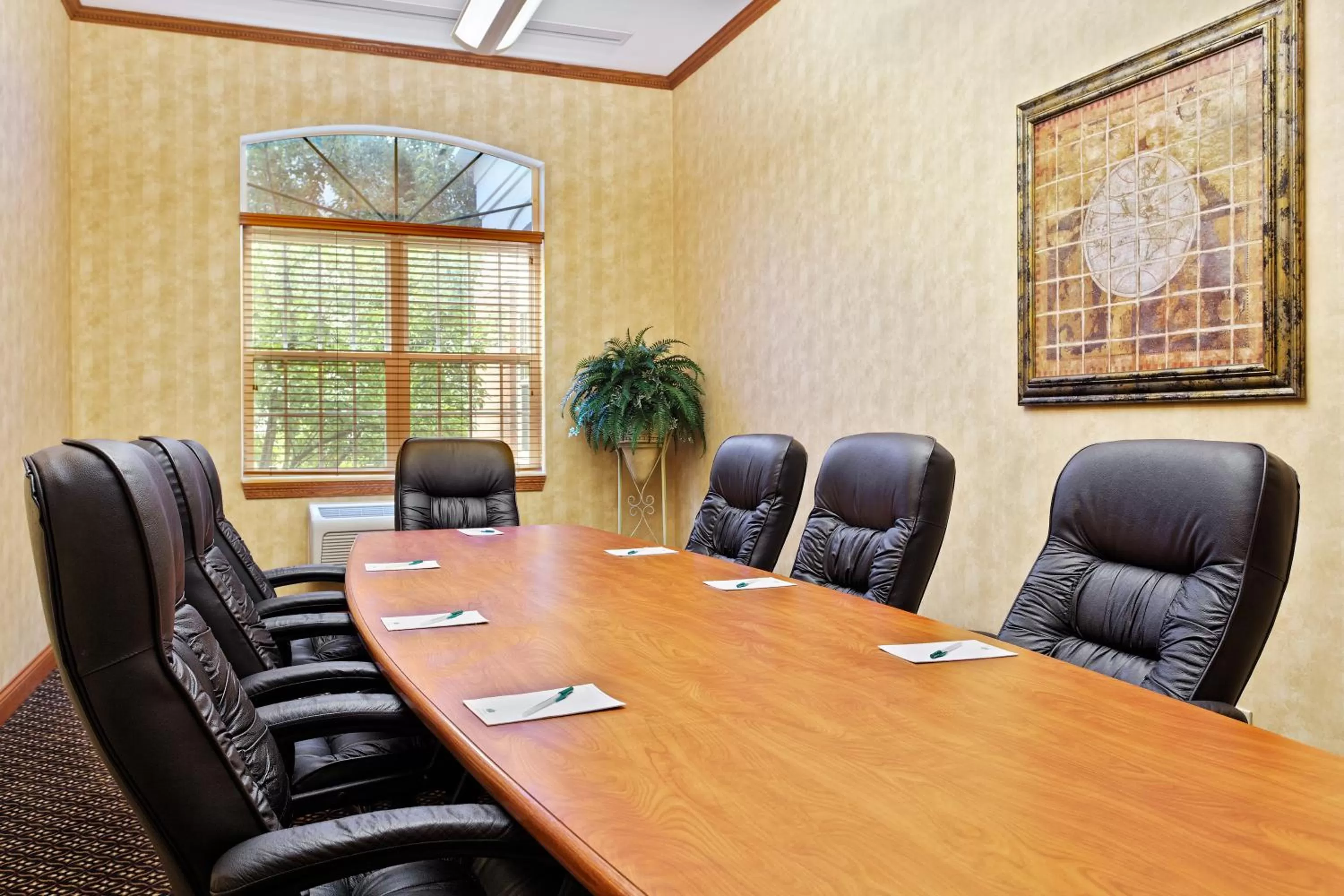 Meeting/conference room in Country Inn & Suites by Radisson, Elk Grove Village-Itasca