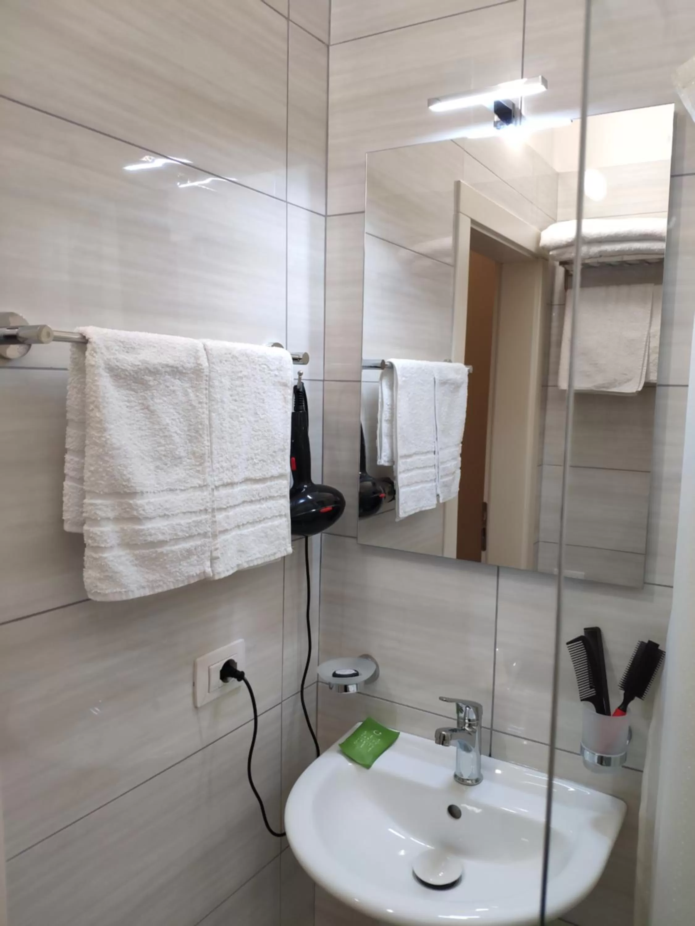 Bathroom in Hotel TREVA