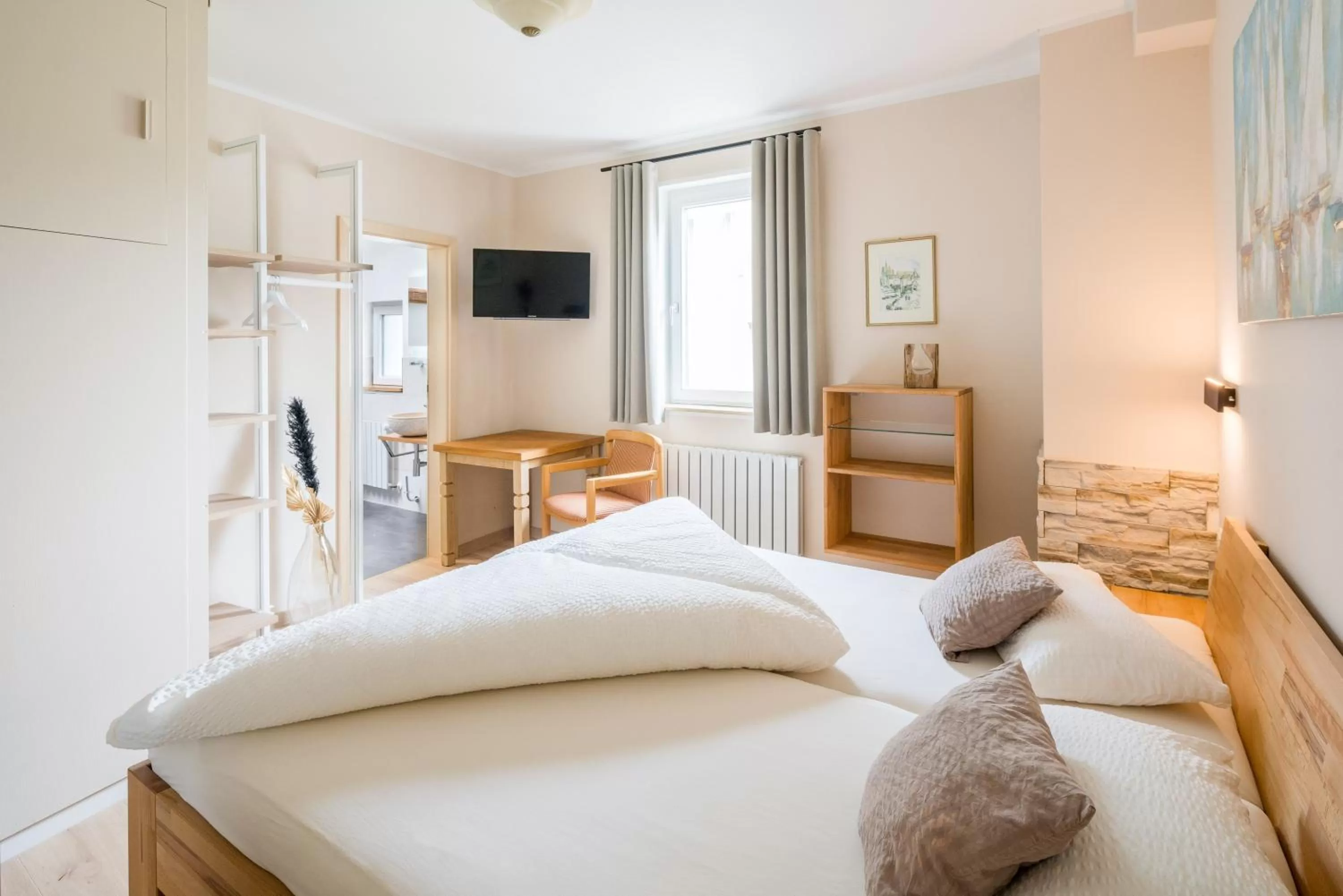 Bedroom, Bed in Landgasthof- Hotel Löwen