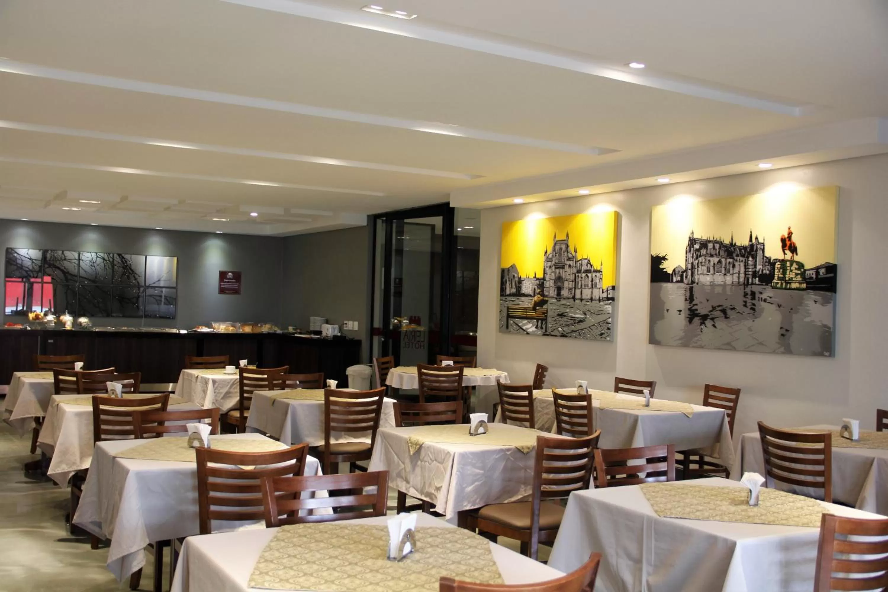 Restaurant/Places to Eat in Hotel Leiria
