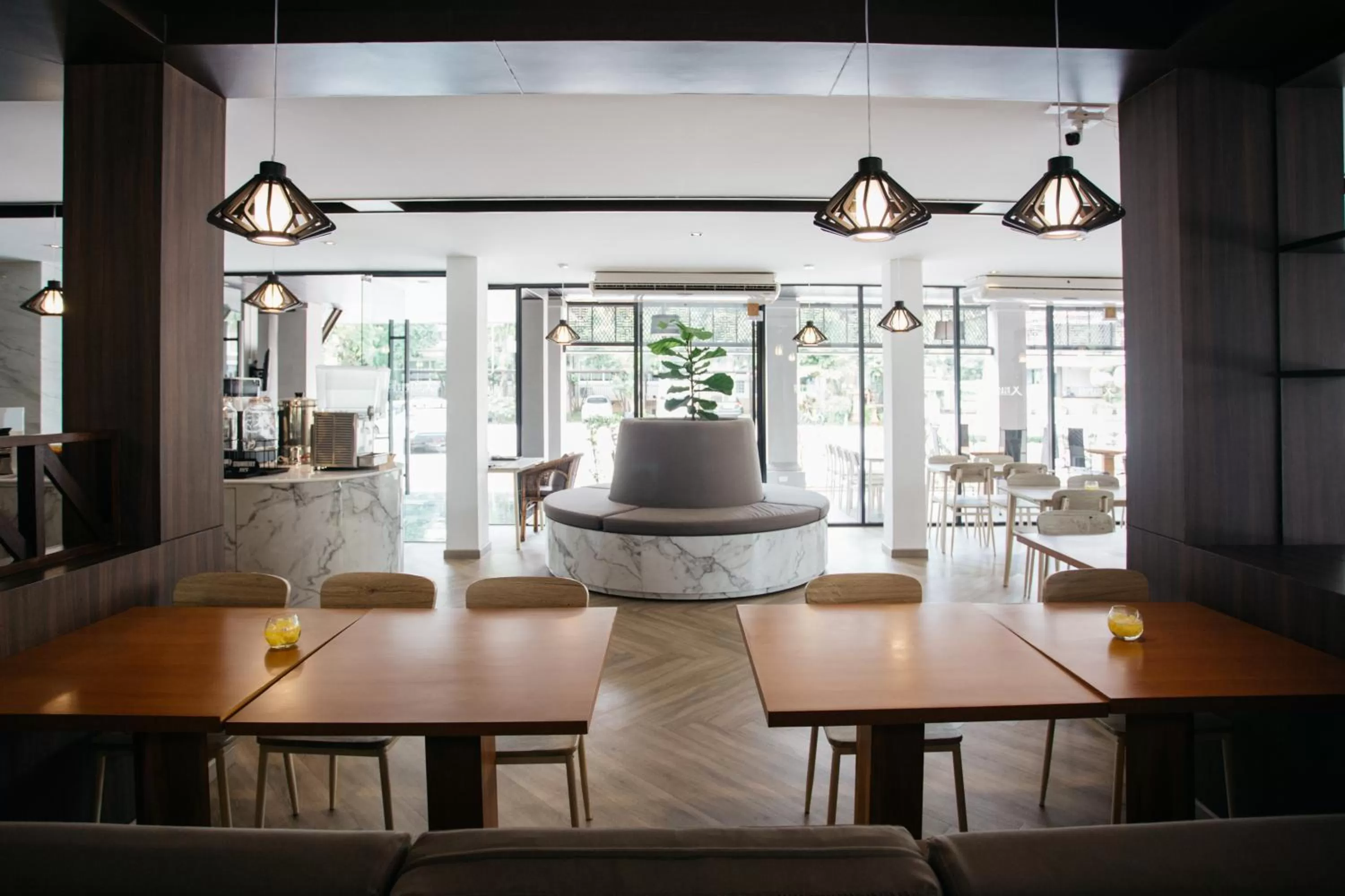 Restaurant/places to eat in Diamond Park Inn Chiangrai & Resort