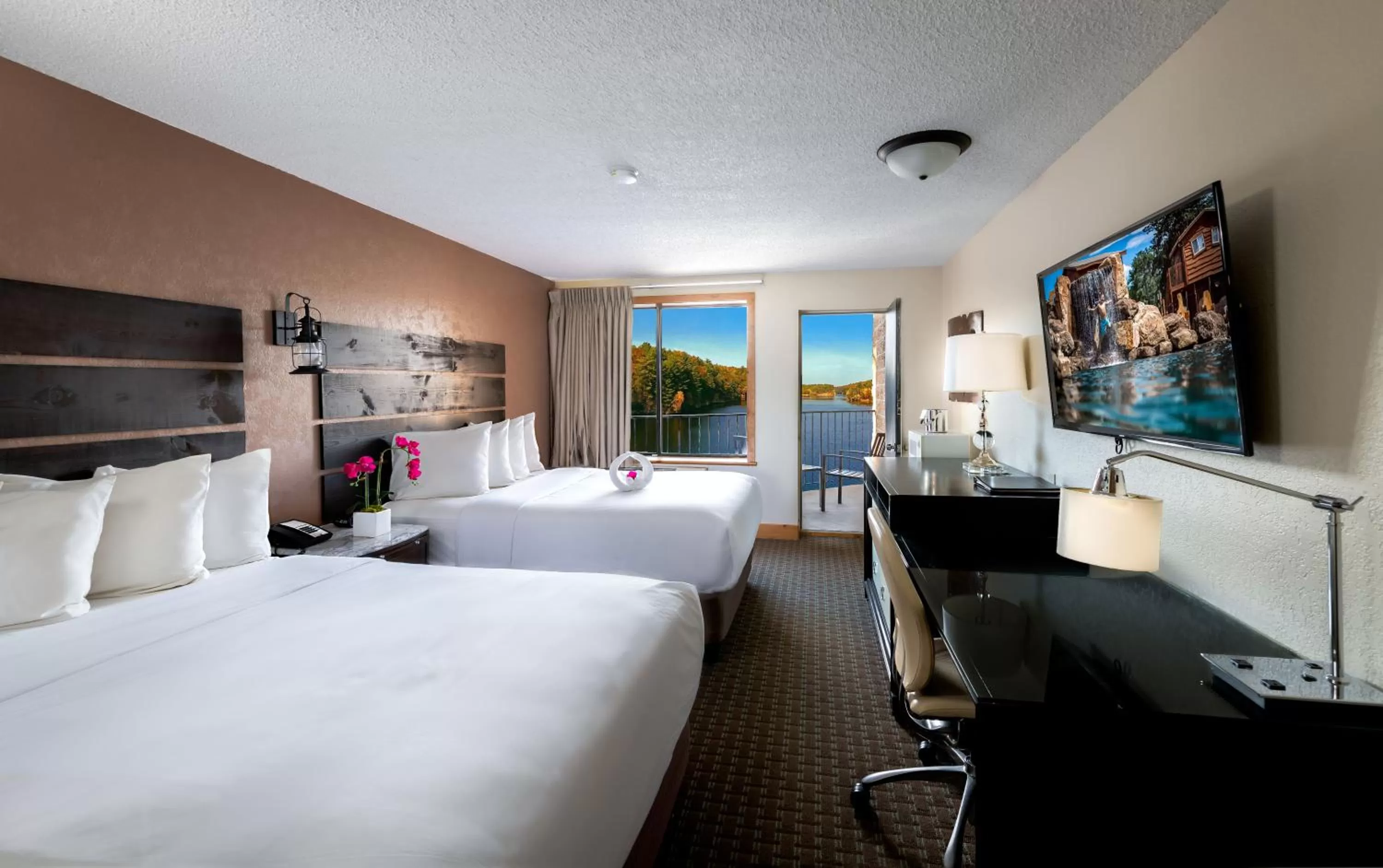 Photo of the whole room, Bed in The VUE Boutique Hotel & Boathouse