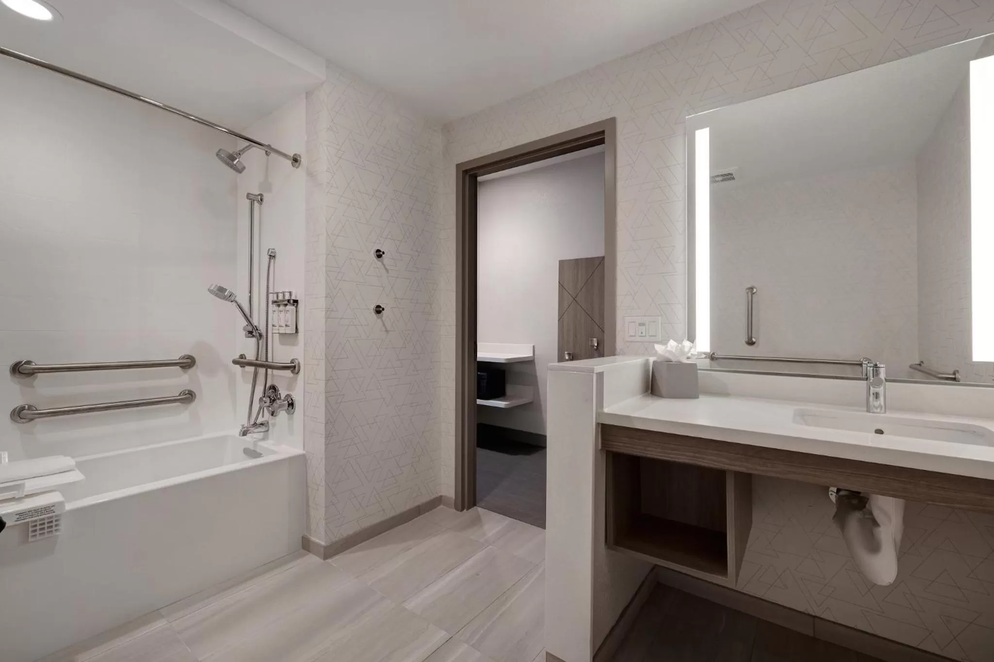 Standard Queen Room with Two Queen Beds - Communication Accessible in Holiday Inn Express - Chino Hills, an IHG Hotel