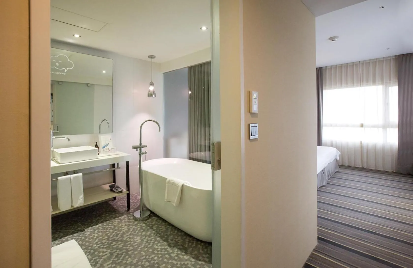 Bathroom, Bed in Hotelday Tamsui