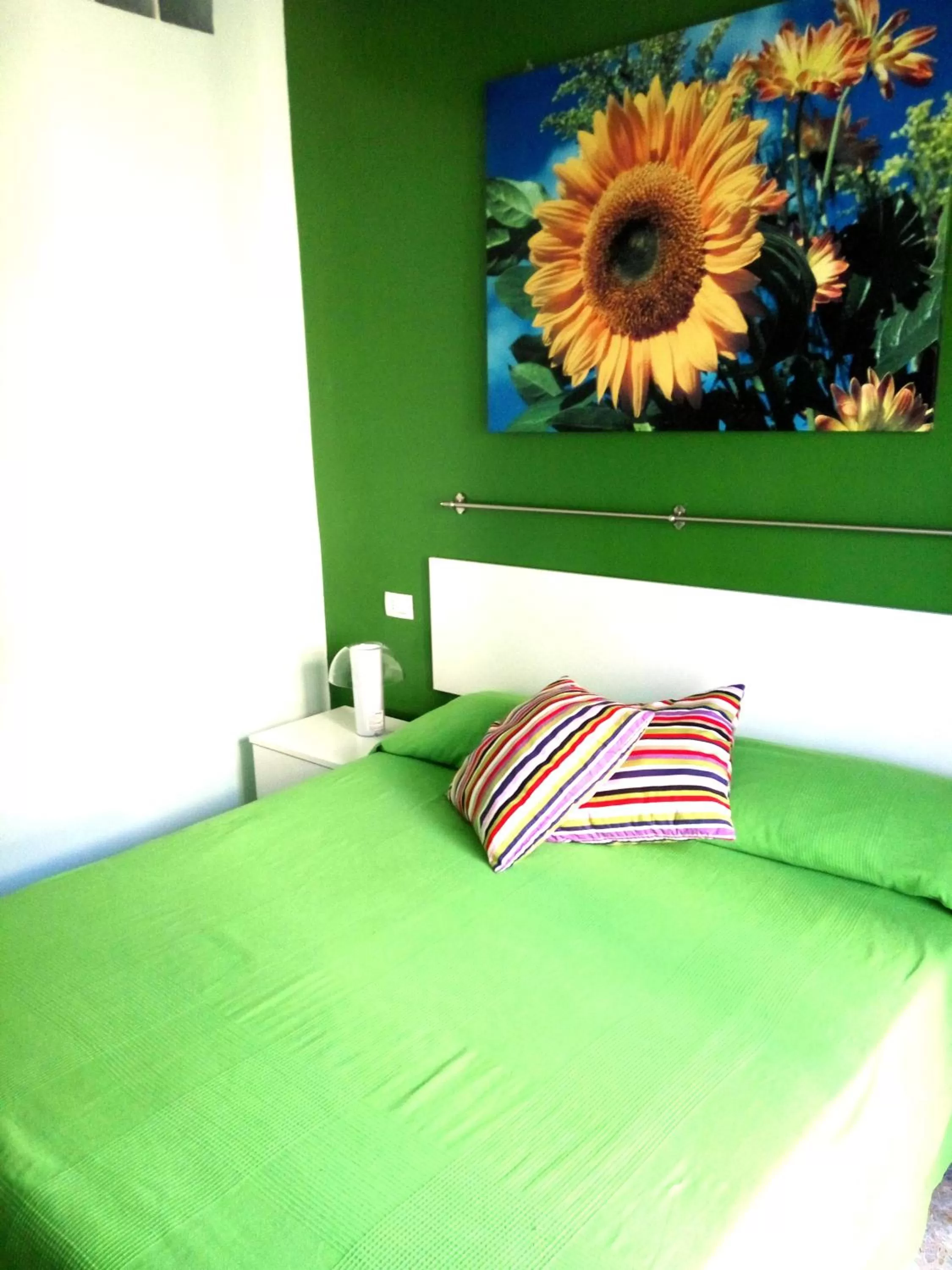 Photo of the whole room, Bed in Michelangelo Rooms