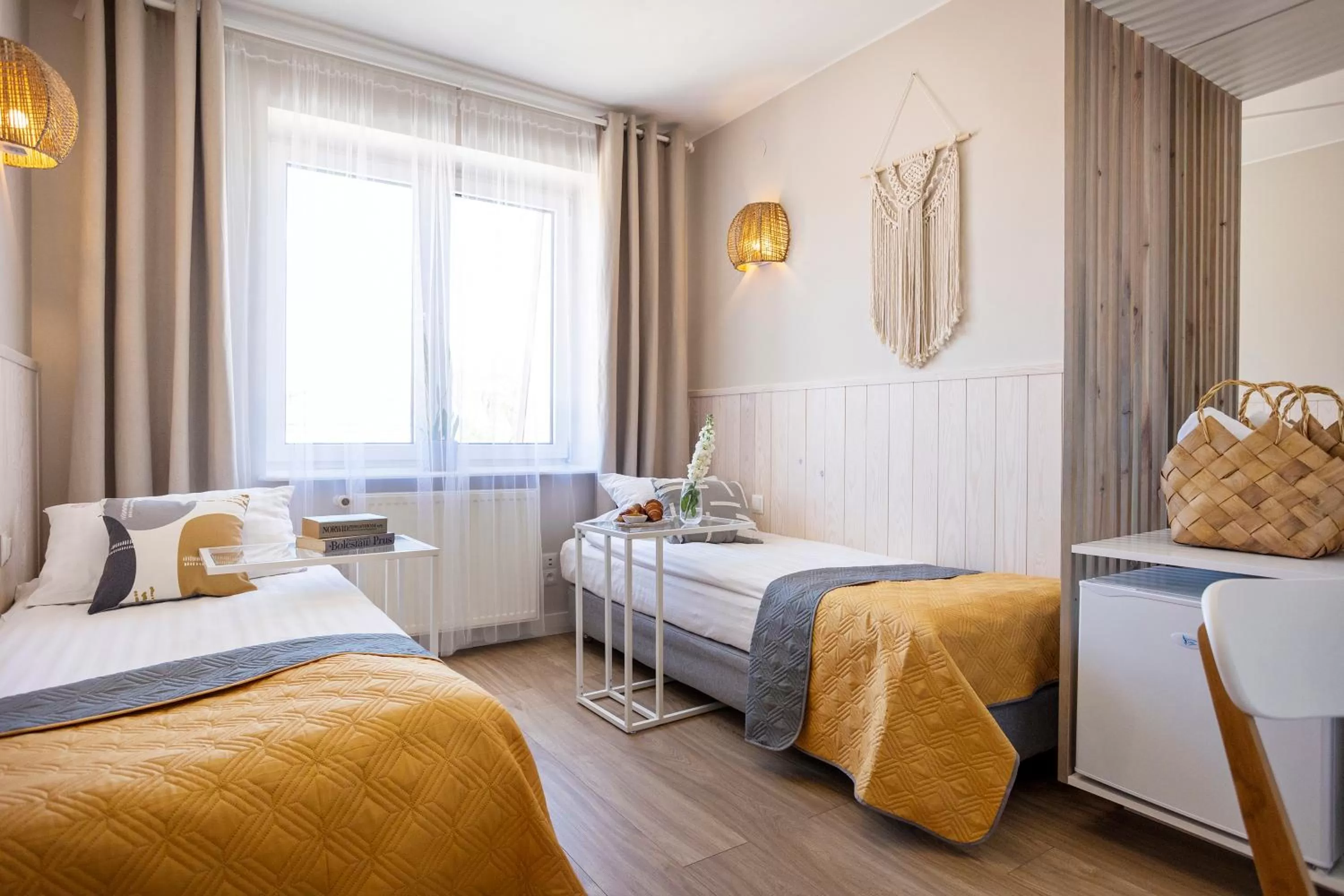 Photo of the whole room, Bed in Szuflada