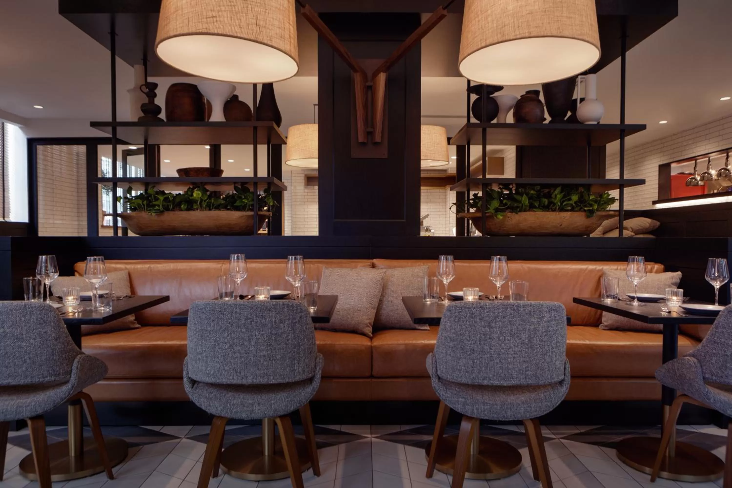 Restaurant/places to eat in Kimpton - Harper Hotel by IHG