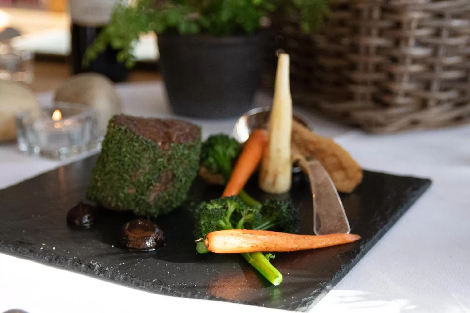 Food and drinks in Pebble Beach Seaview Restaurant & Rooms