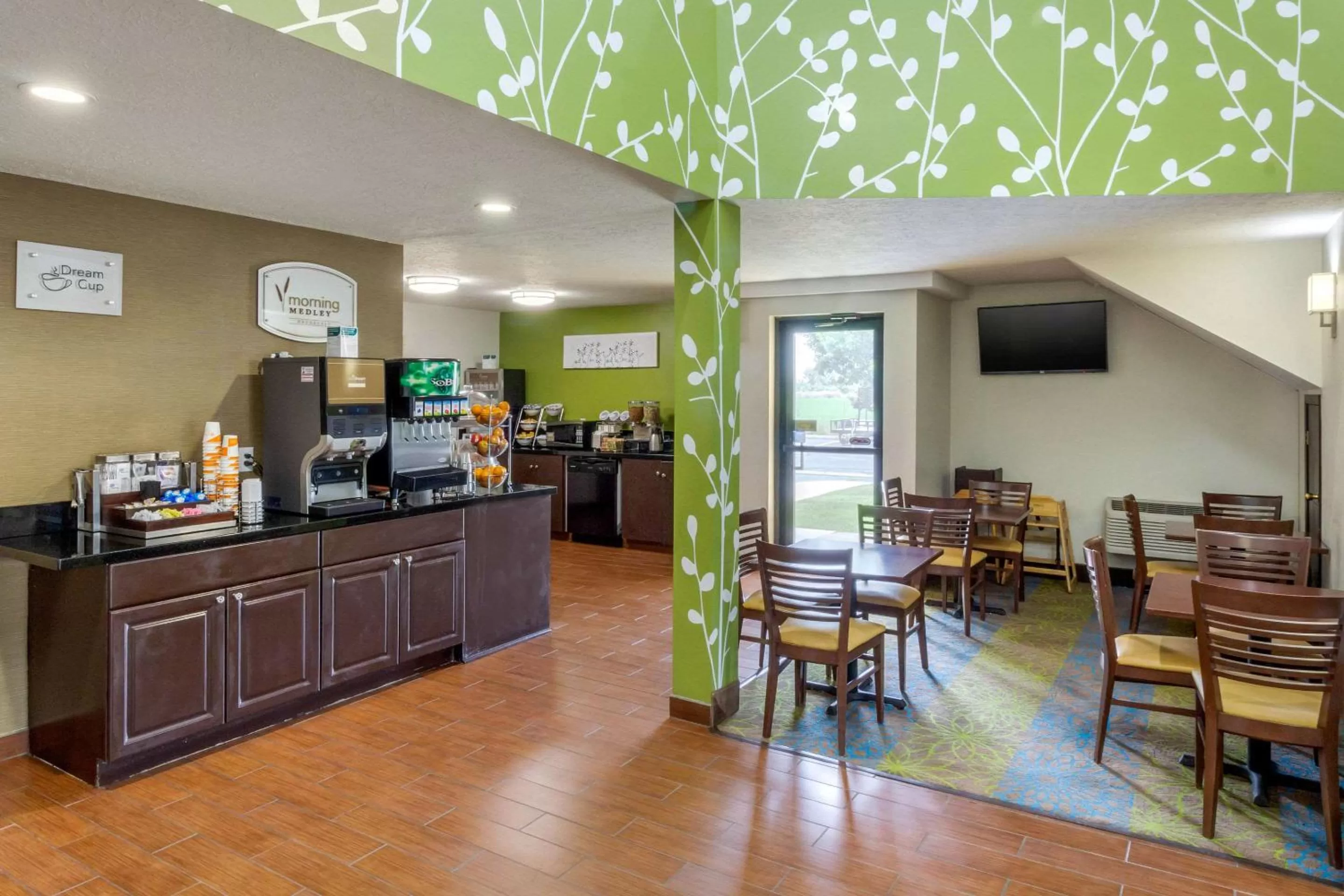 Restaurant/places to eat in Sleep Inn Ogden near Event Center