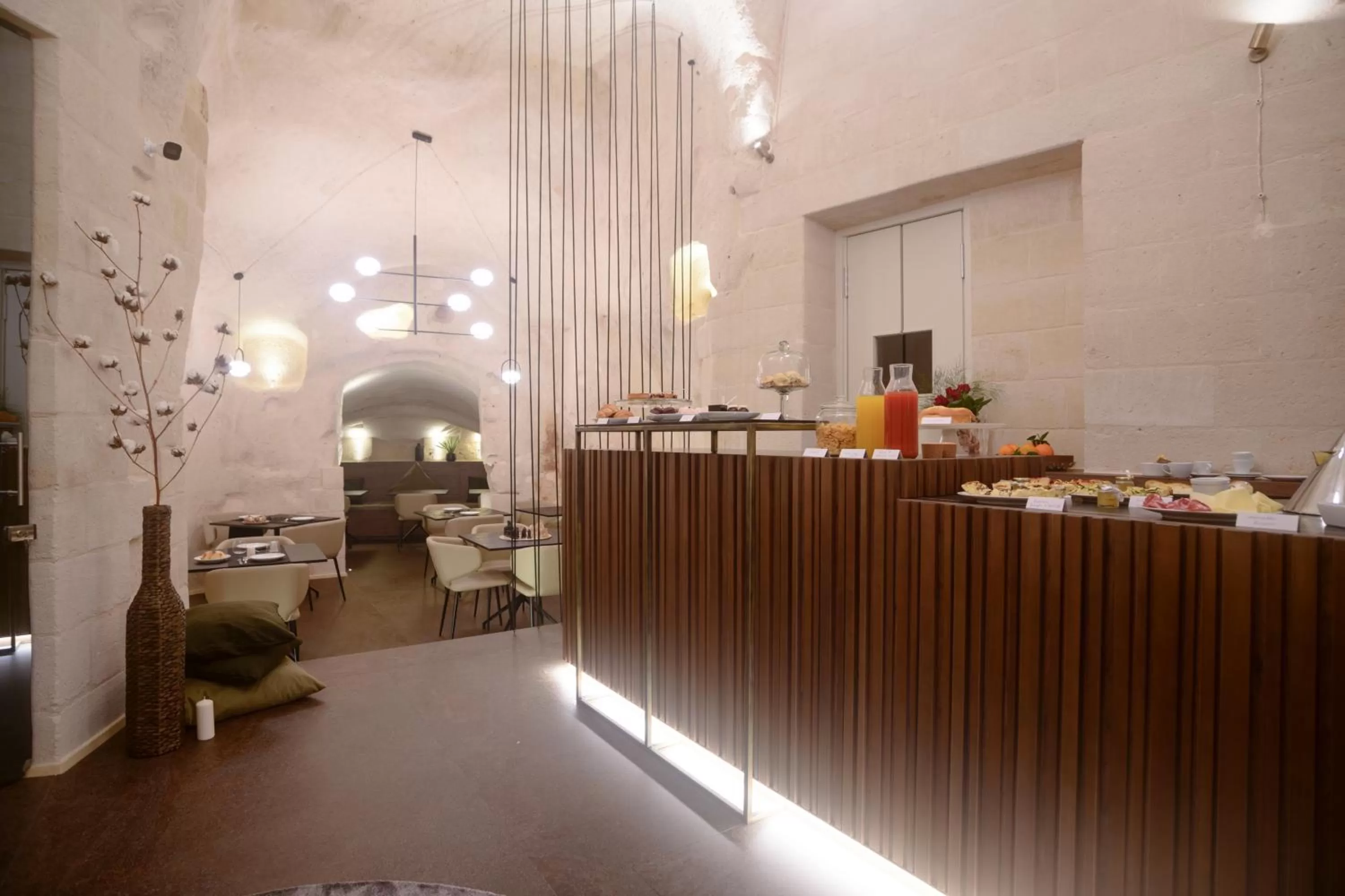 Food and drinks in Le Malve Cave Retreat