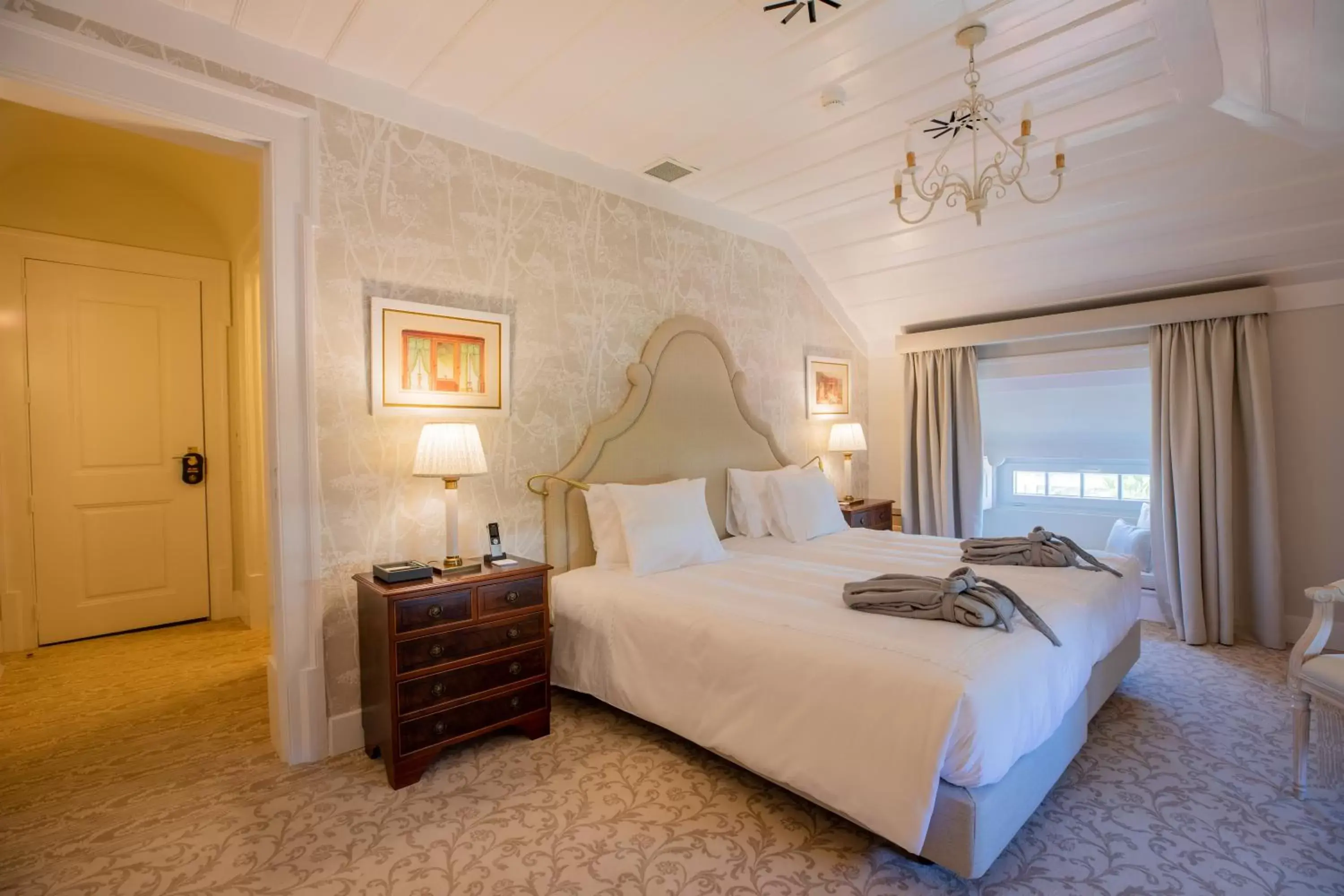 Double Attic Room in Estoril Vintage Hotel Double Attic Room in Estoril Vintage Hotel