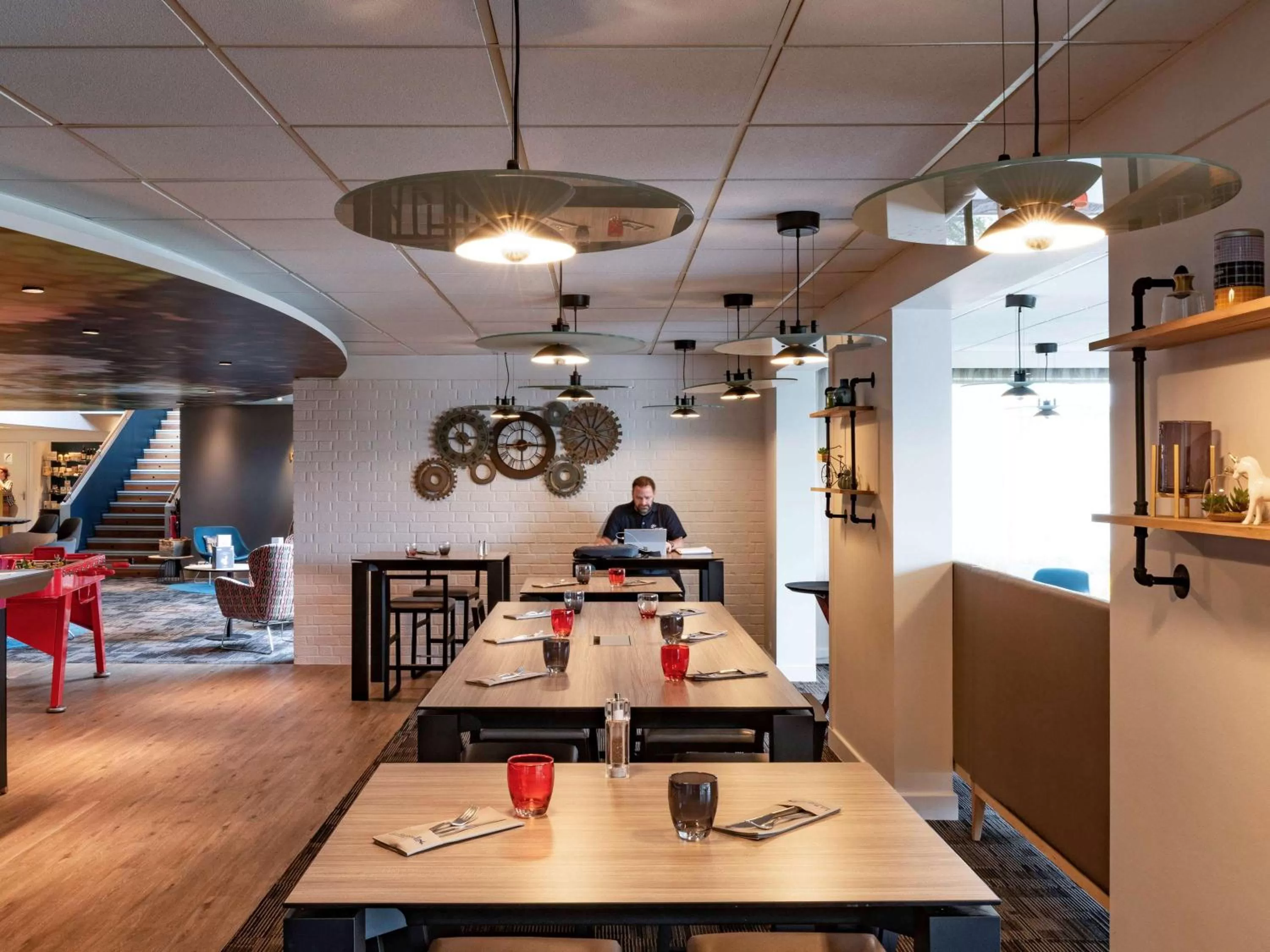 Restaurant/places to eat in Hôtel Novotel Valenciennes