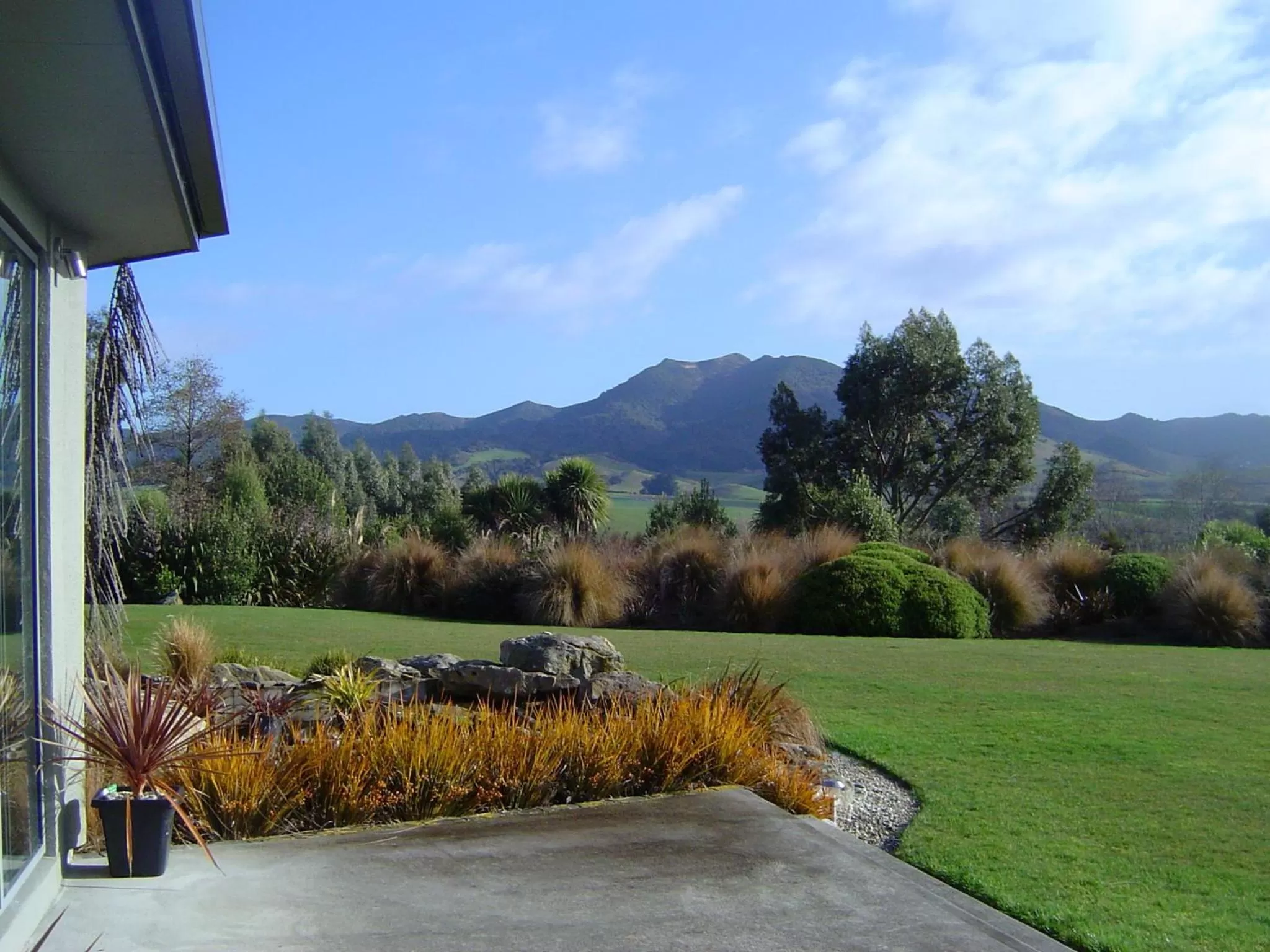 Patio in Hokonui Bed & Breakfast