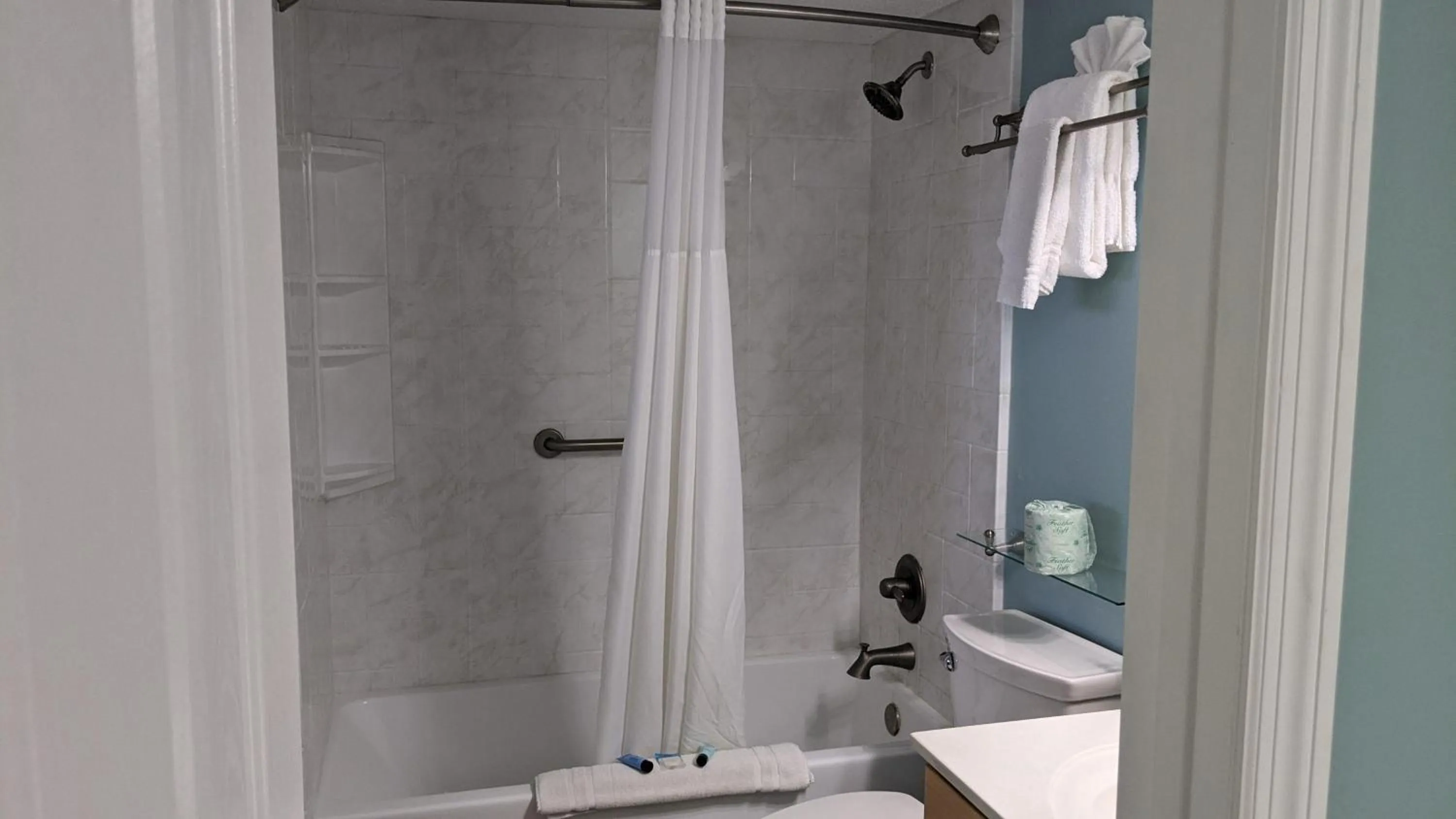 Shell Island Resort - All Oceanfront Suites