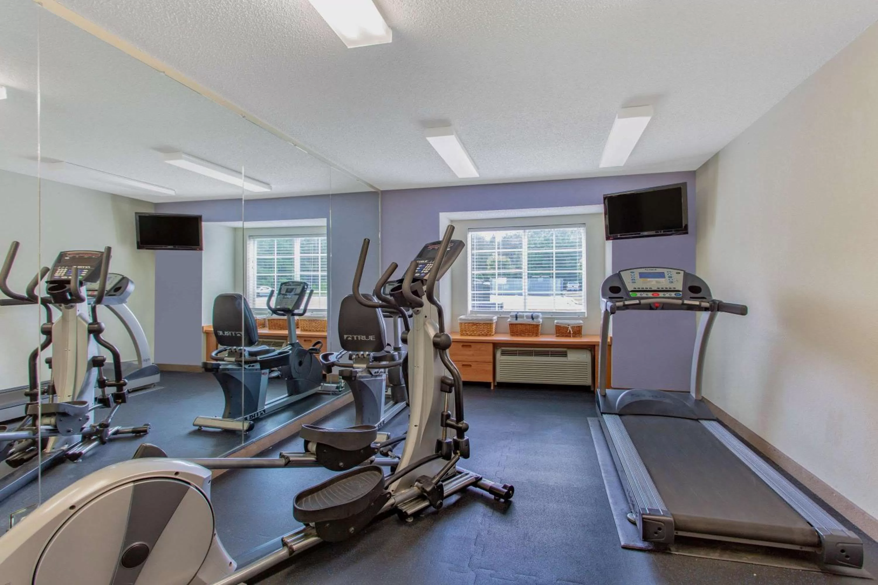 Fitness centre/facilities in Microtel Inn & Suites by Wyndham Lillington/Campbell University