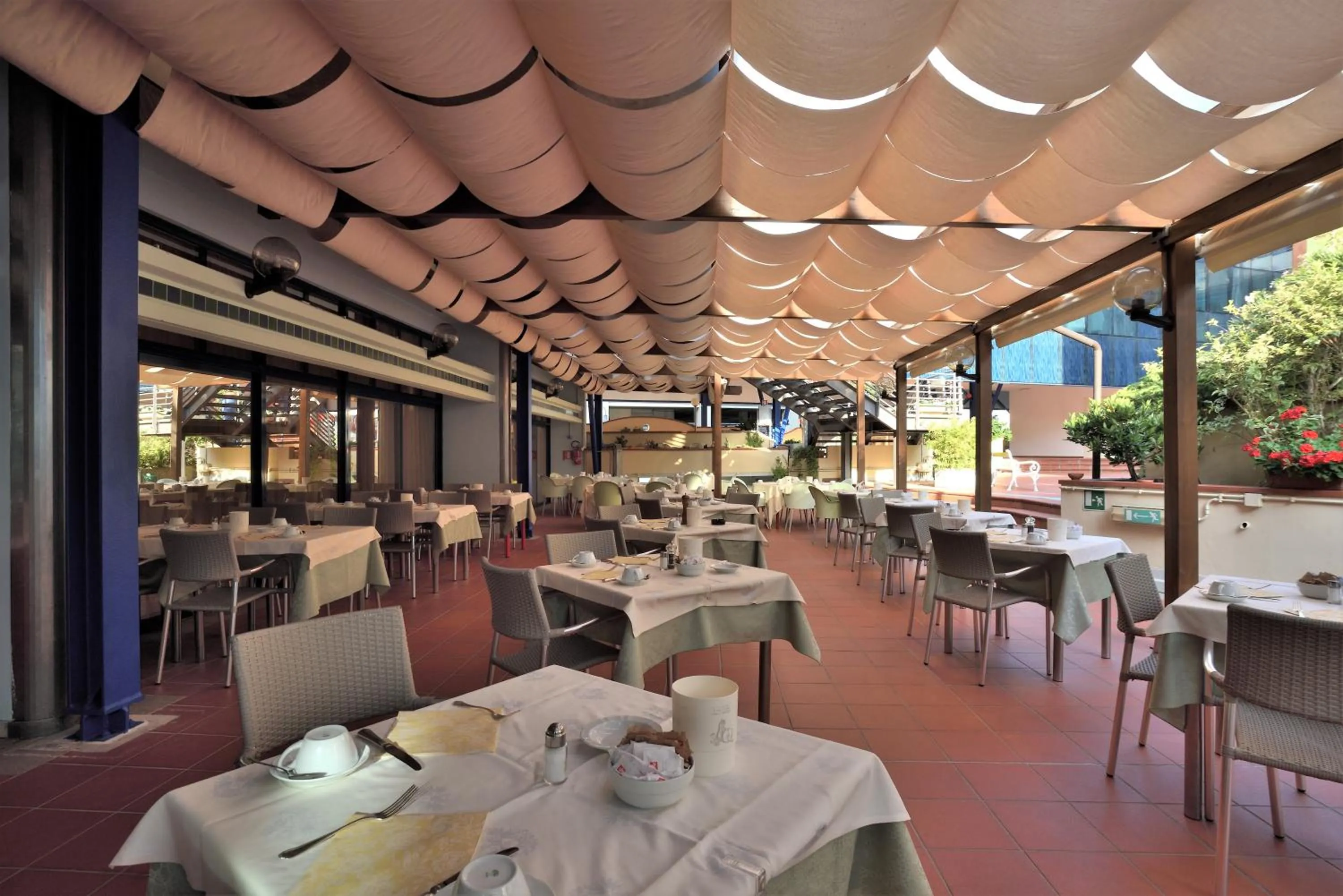 Breakfast in Grand Hotel Astoria