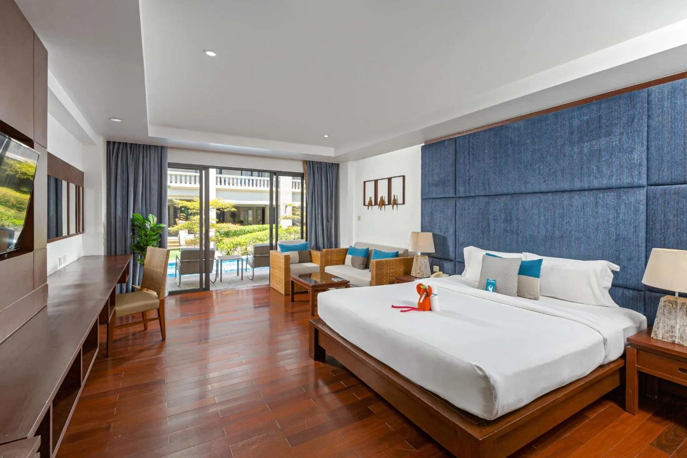 Photo of the whole room, Bed in Baan Laimai Beach Resort & Spa - SHA Extra Plus