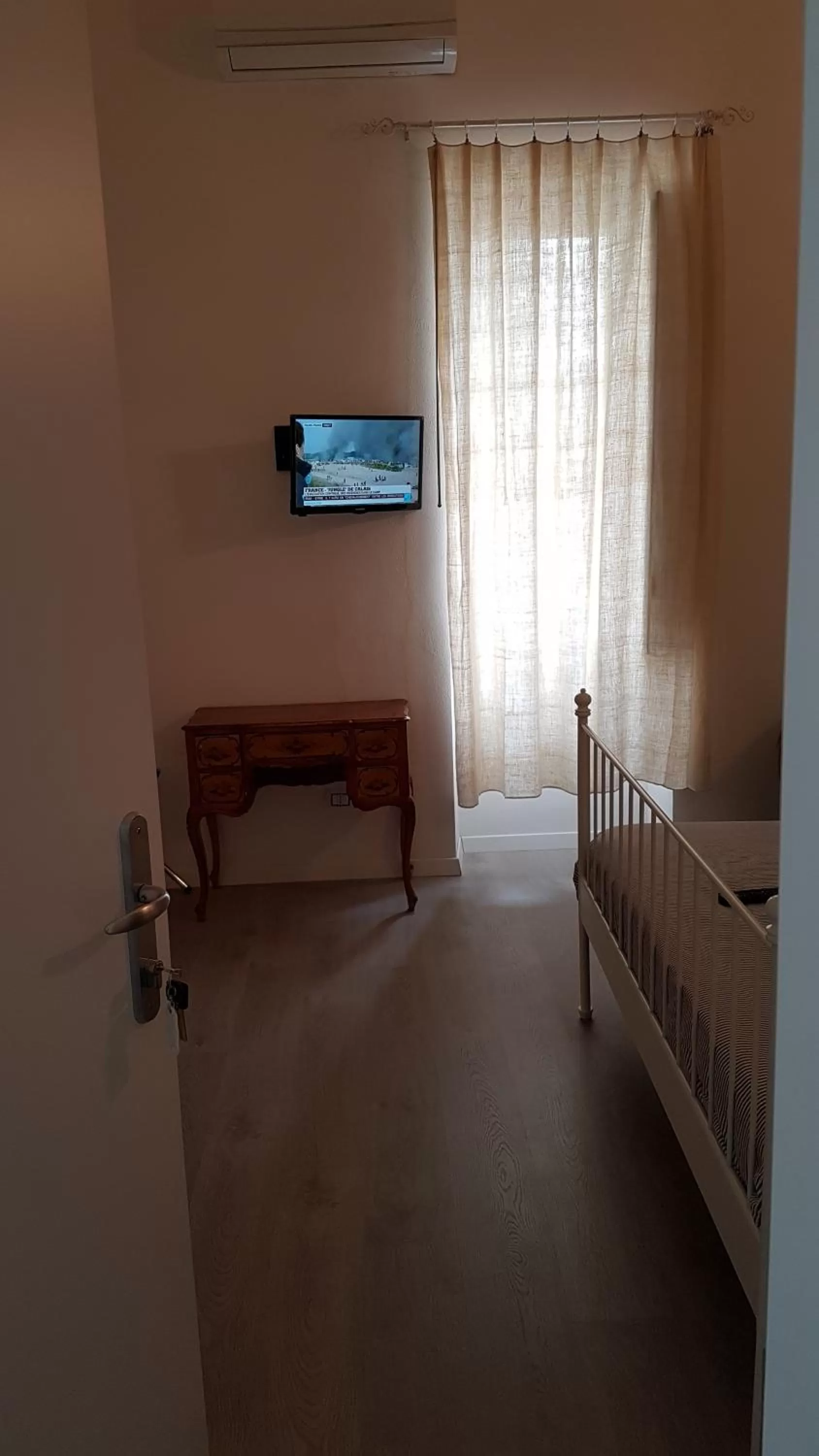 Other, Seating Area in Il Miracolo