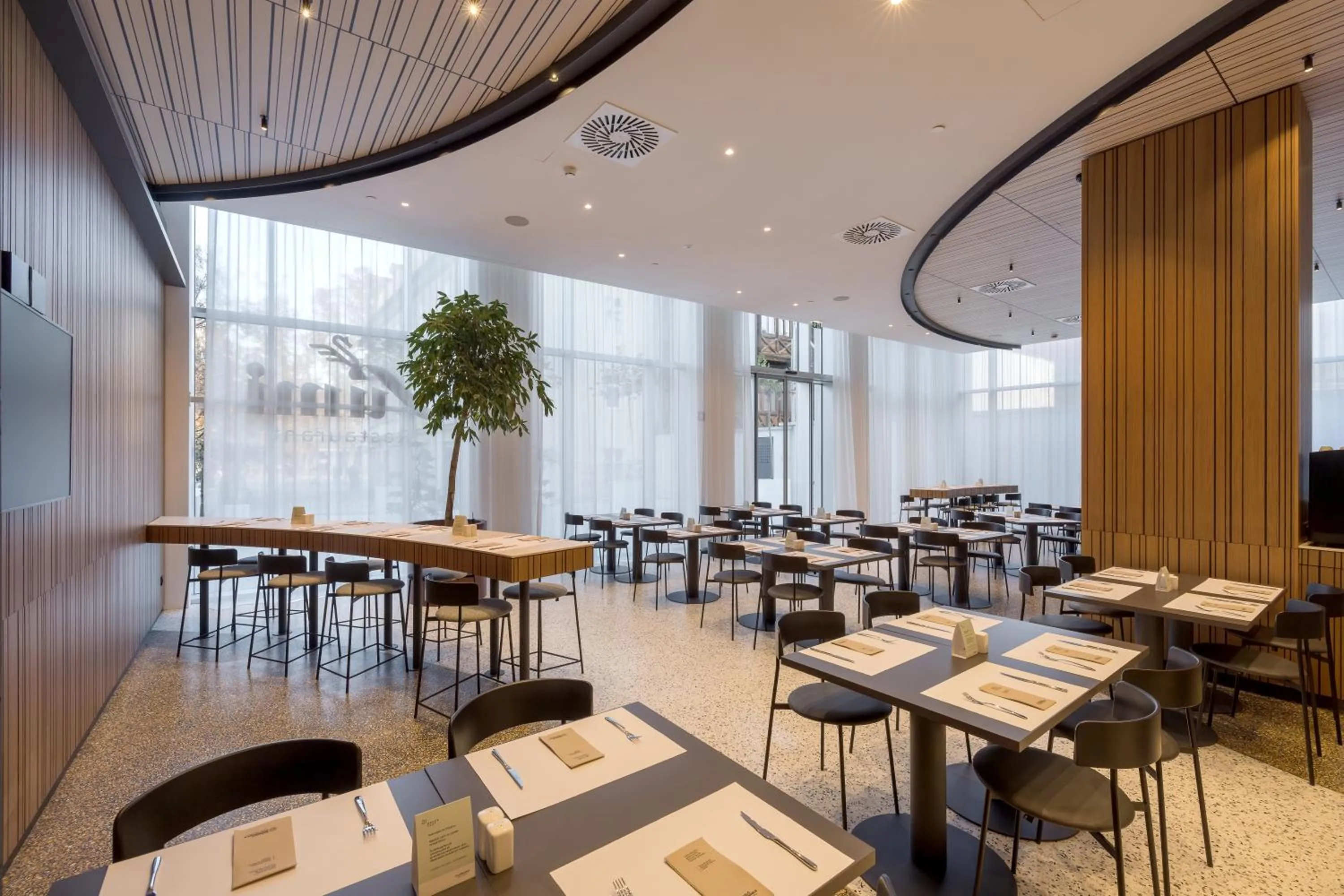 Breakfast in Occidental Ljubljana