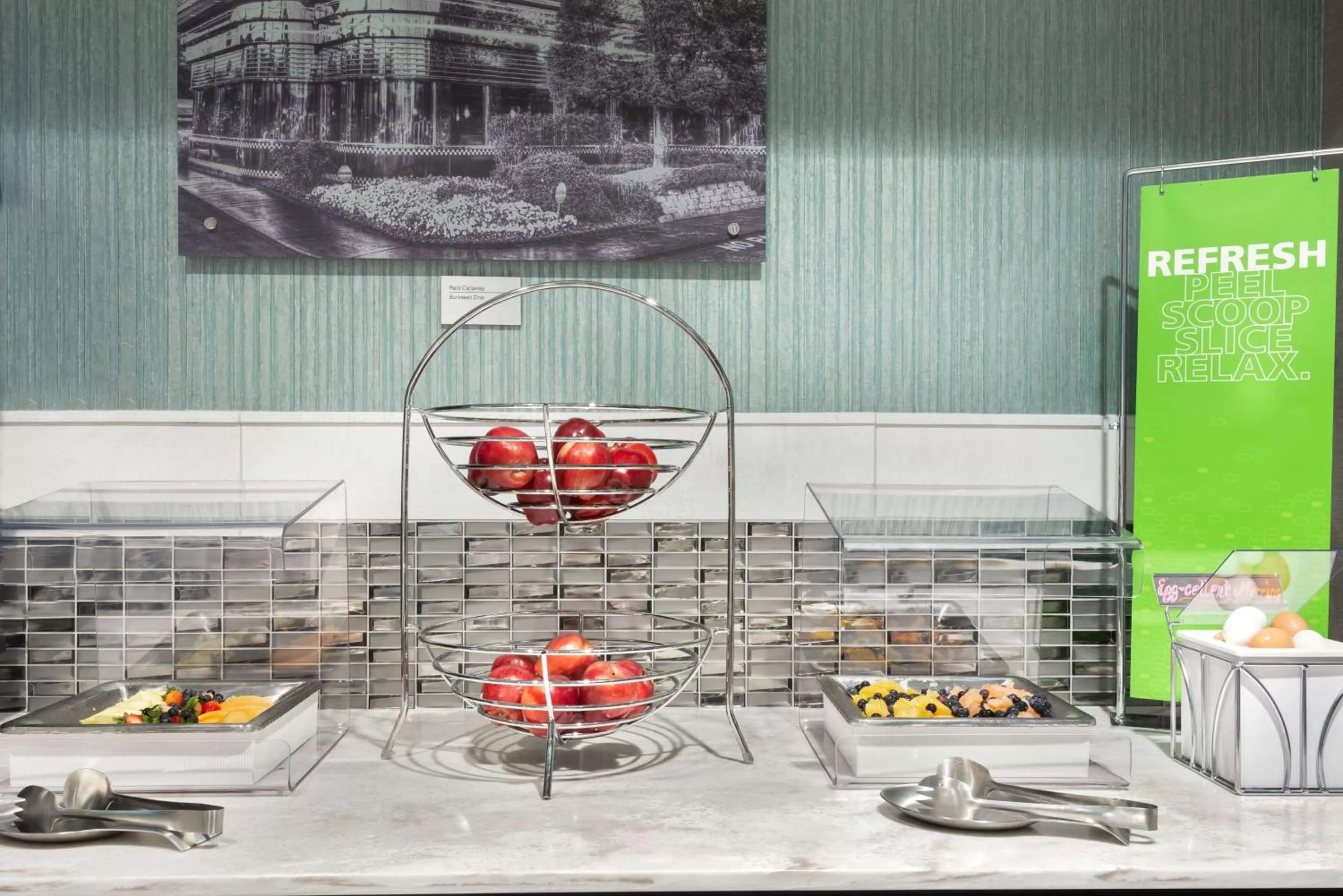 Breakfast in Hampton Inn & Suites Atlanta Buckhead Place