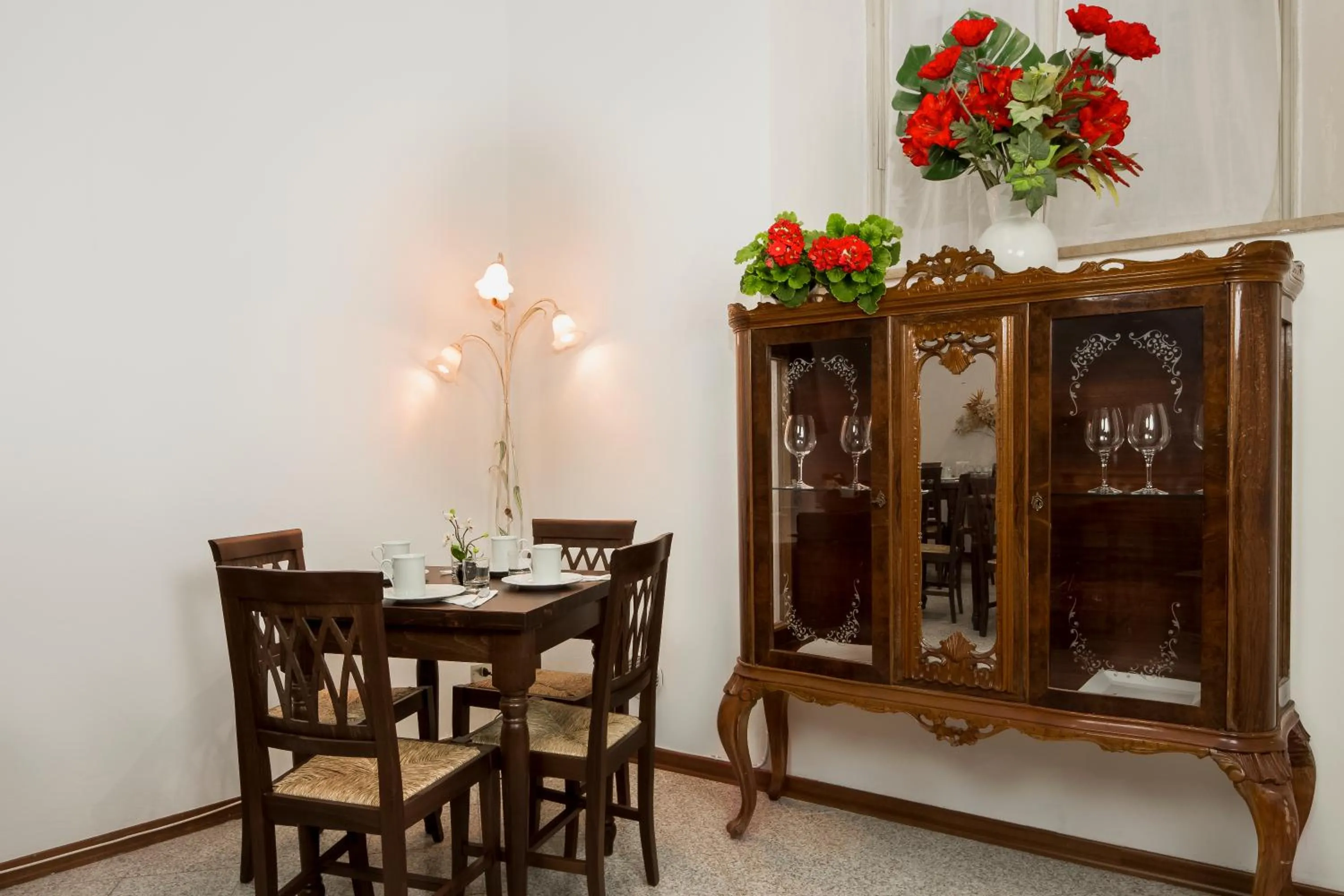 Restaurant/places to eat in Albergo Tre Donzelle