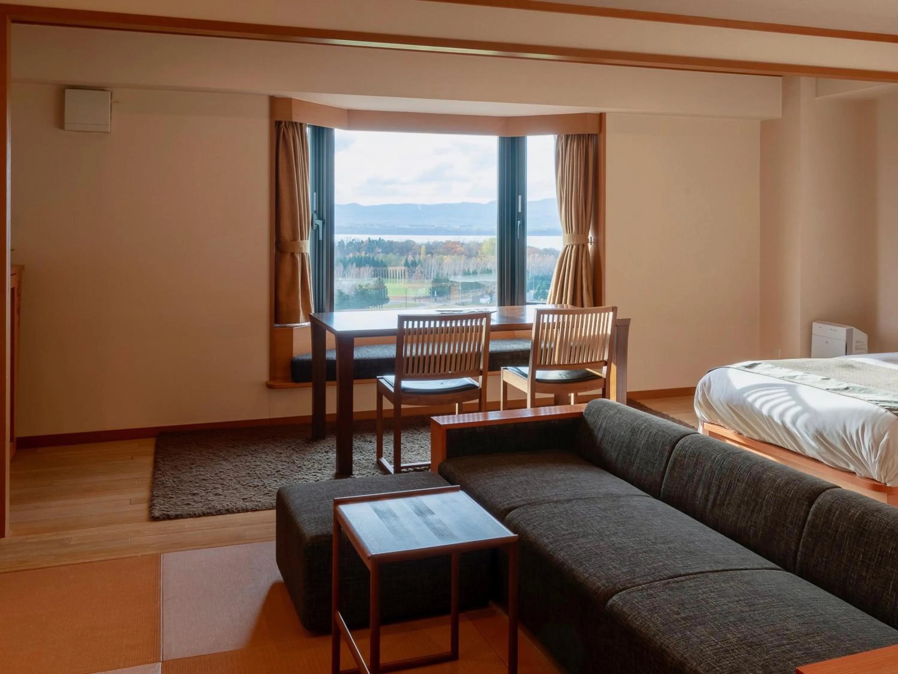 Photo of the whole room, Bed in Hokuten no Oka Abashiriko Tsuruga Resort