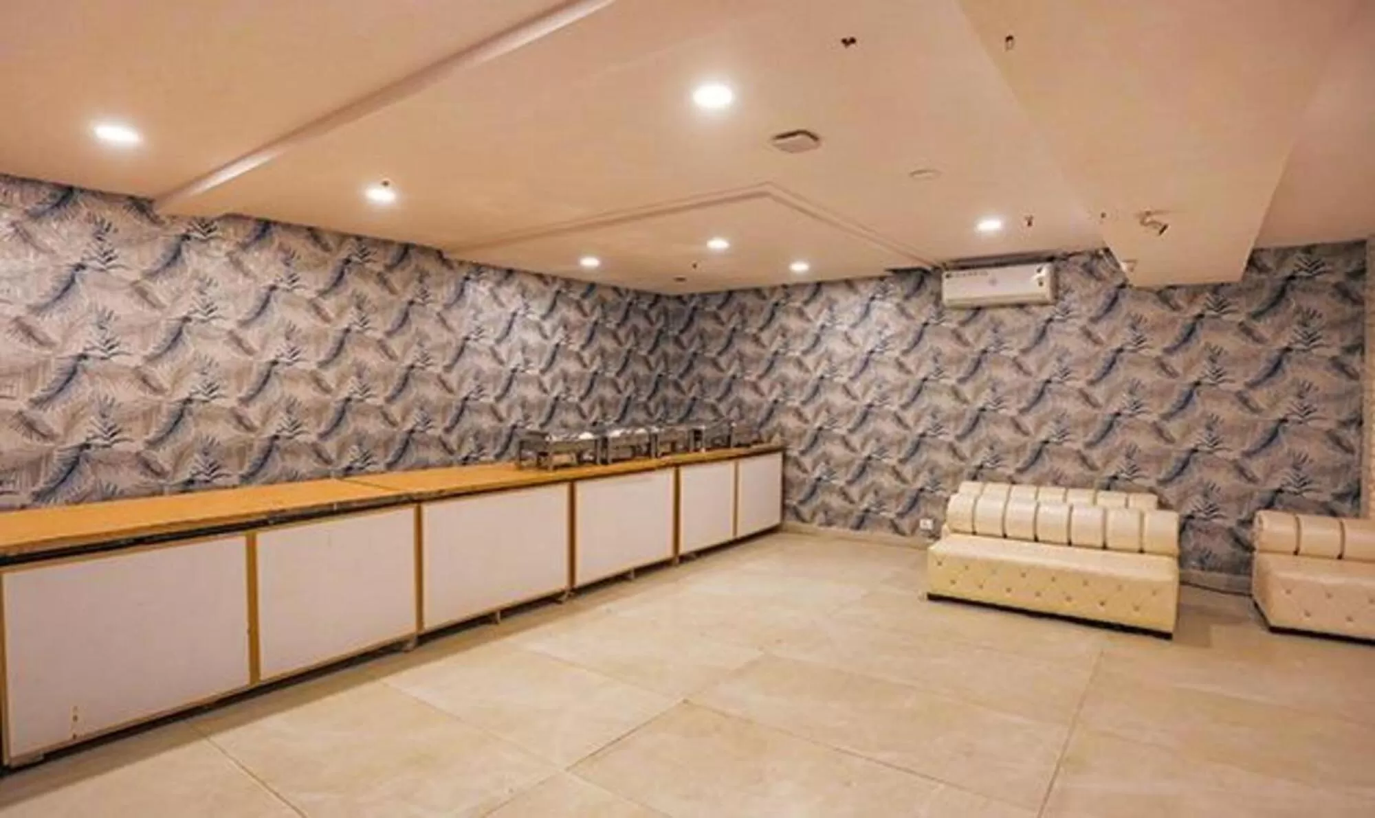 Banquet/Function facilities in FabHotel Aerosky Grand