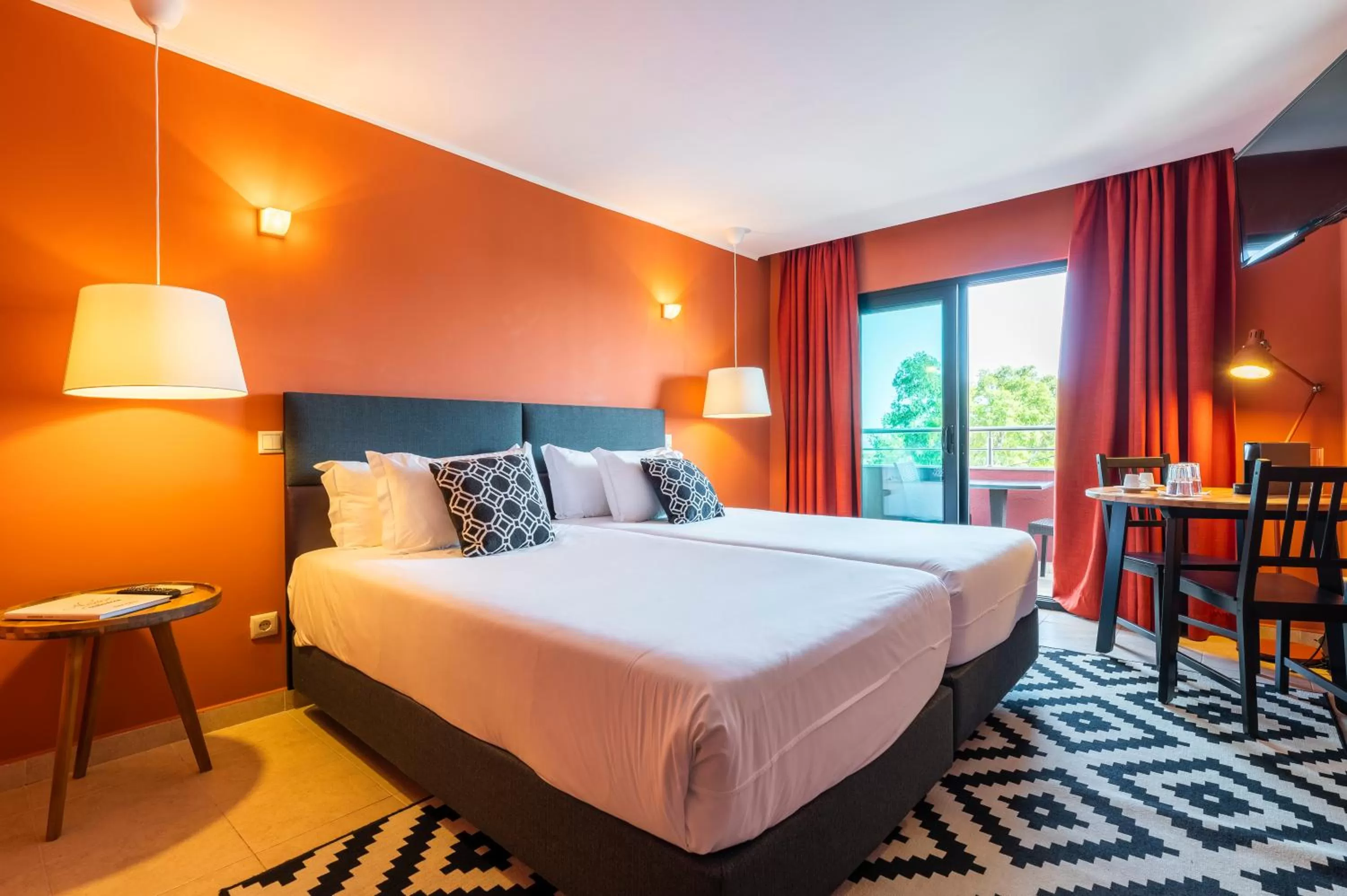 Balcony/Terrace, Bed in Topazio Vibe Beach Hotel & Apartments - Adults Friendly