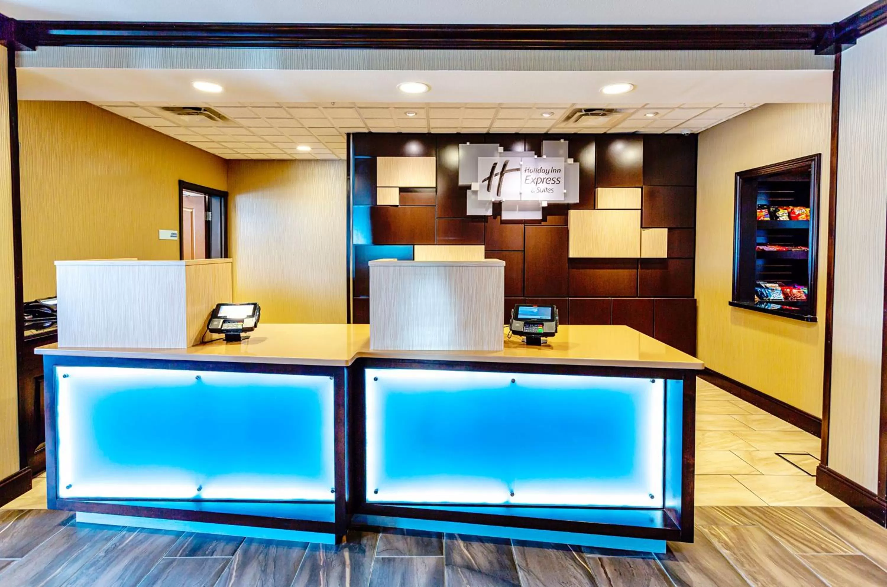Lobby or reception in Holiday Inn Express Hotel & Suites Billings by IHG