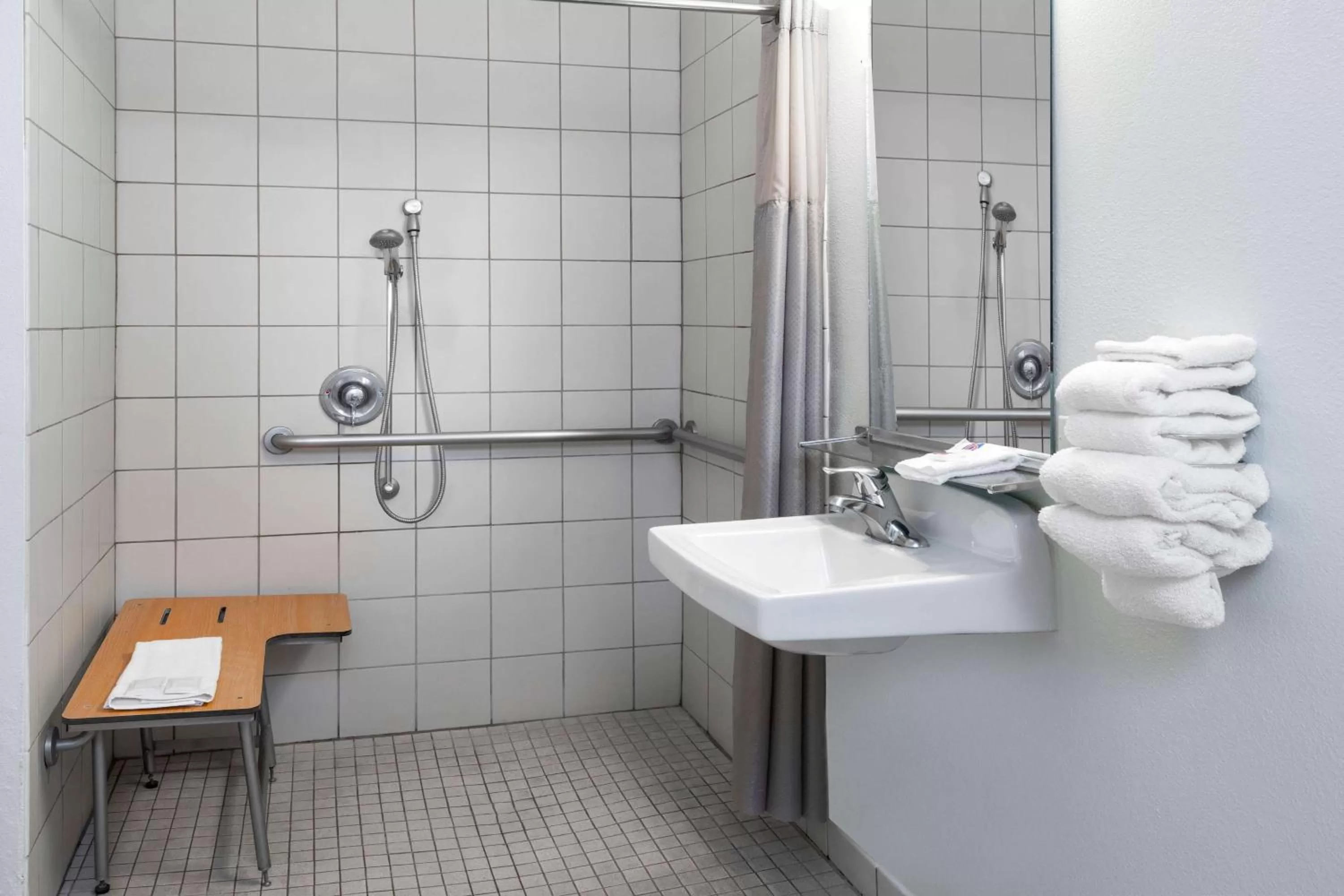 Photo of the whole room in Motel 6-Anaheim, CA - Maingate