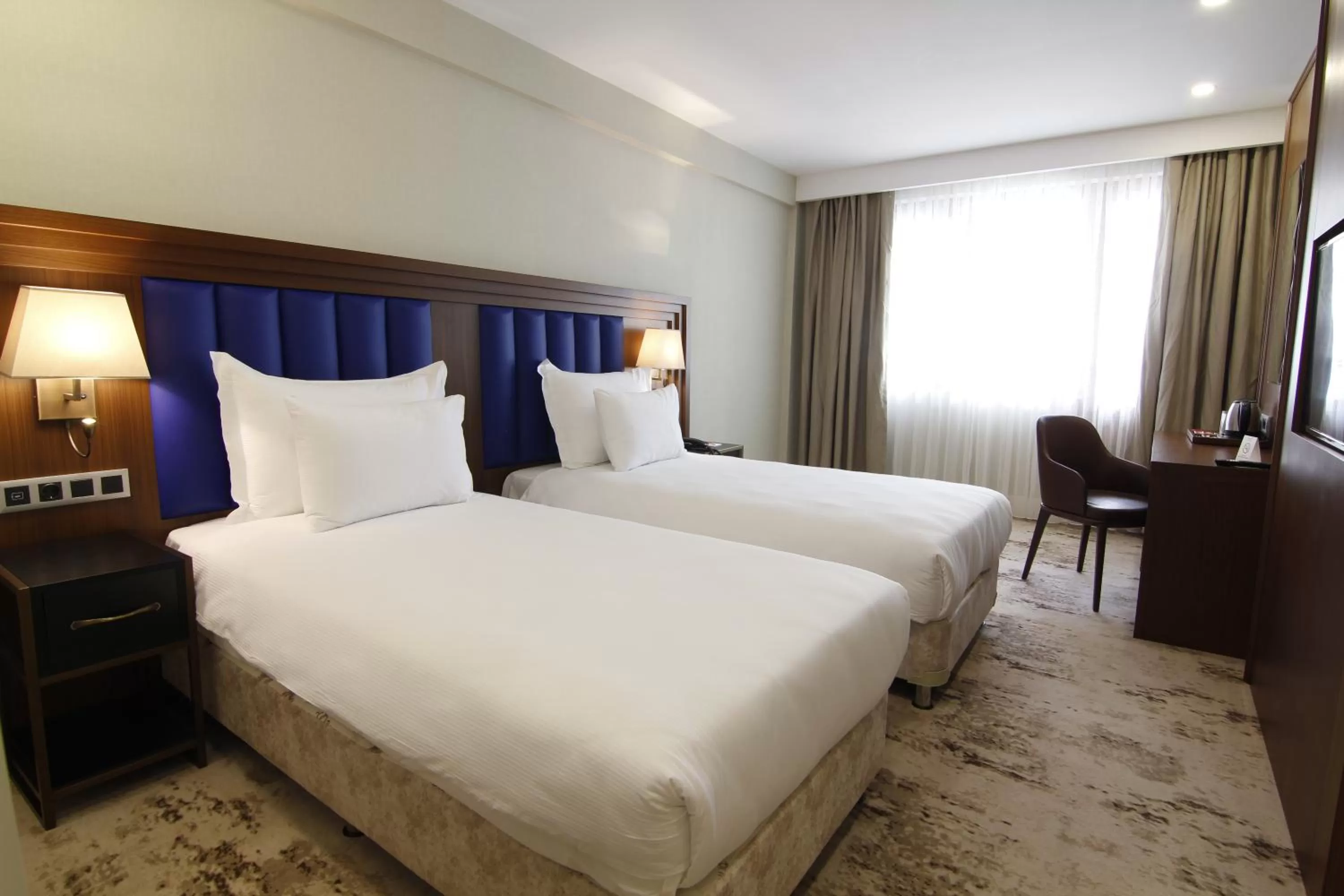 Photo of the whole room, Bed in Ramada Plaza Sultanahmet