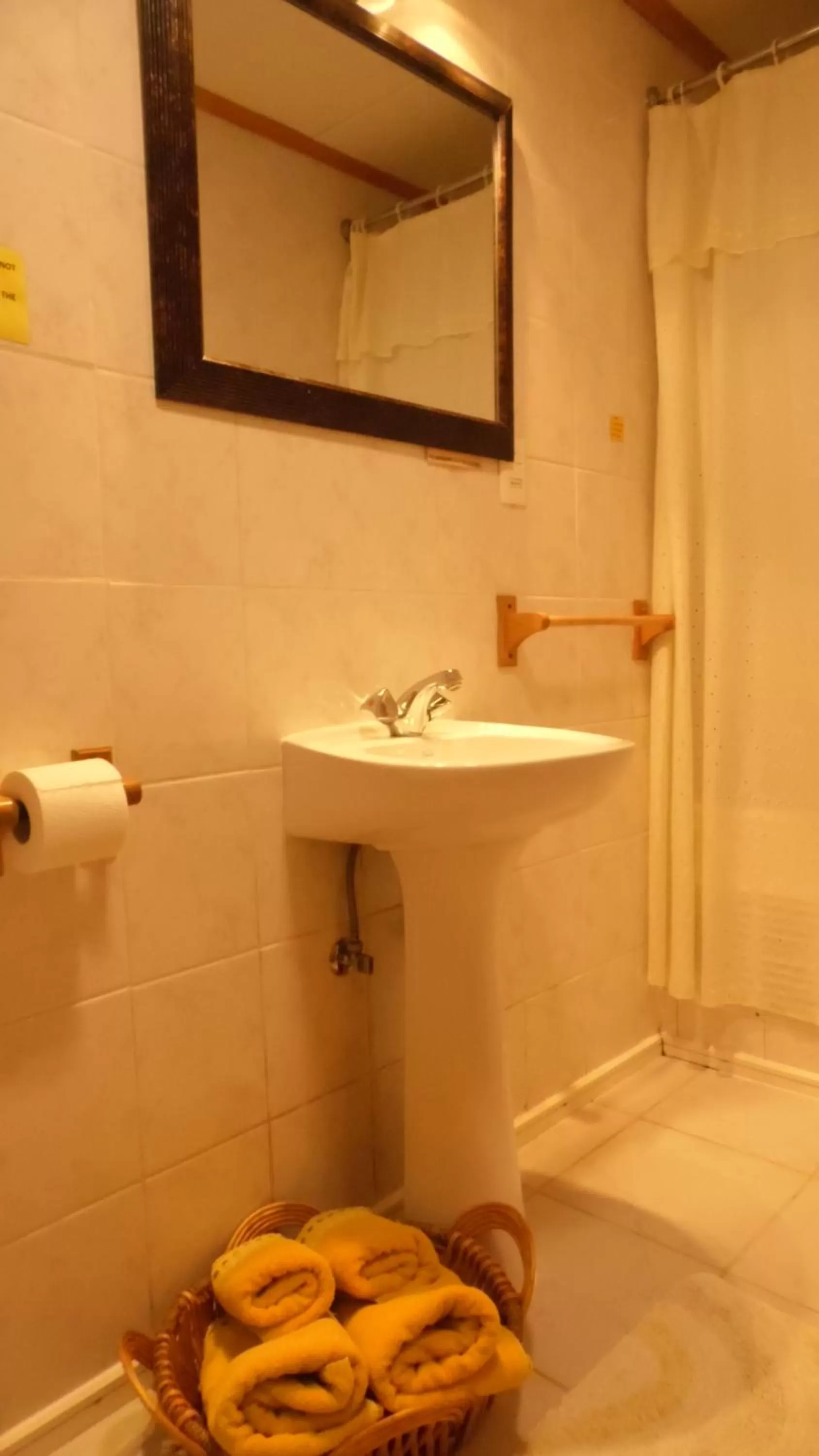 Twin Room in Big Bang Patagonia - Traveler Assistance