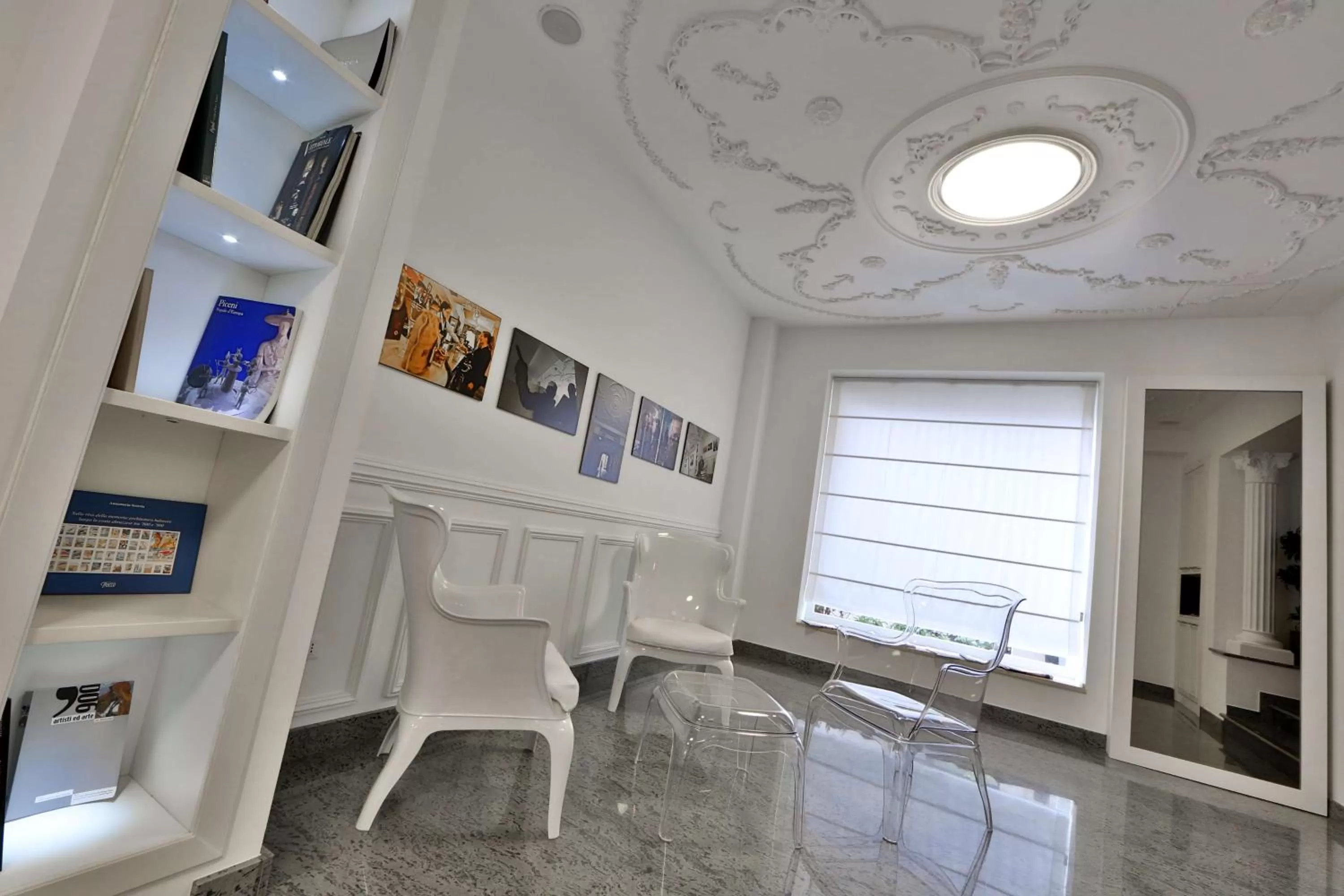 Lounge or bar in Hotel Plaza