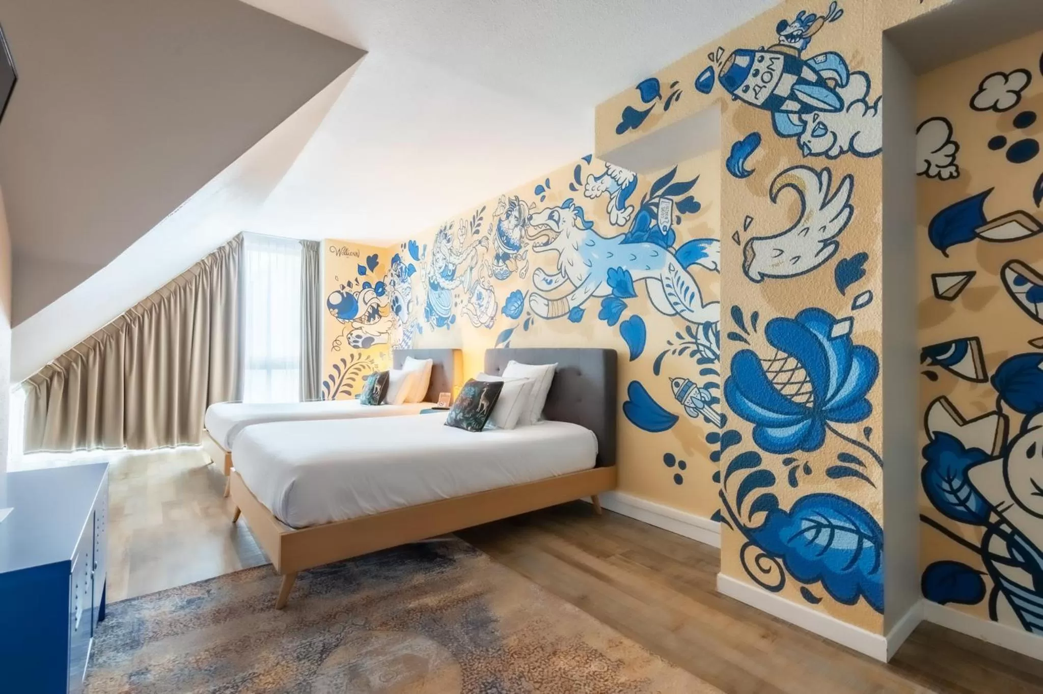 Photo of the whole room in La Maison Hôtel Mulhouse Centre