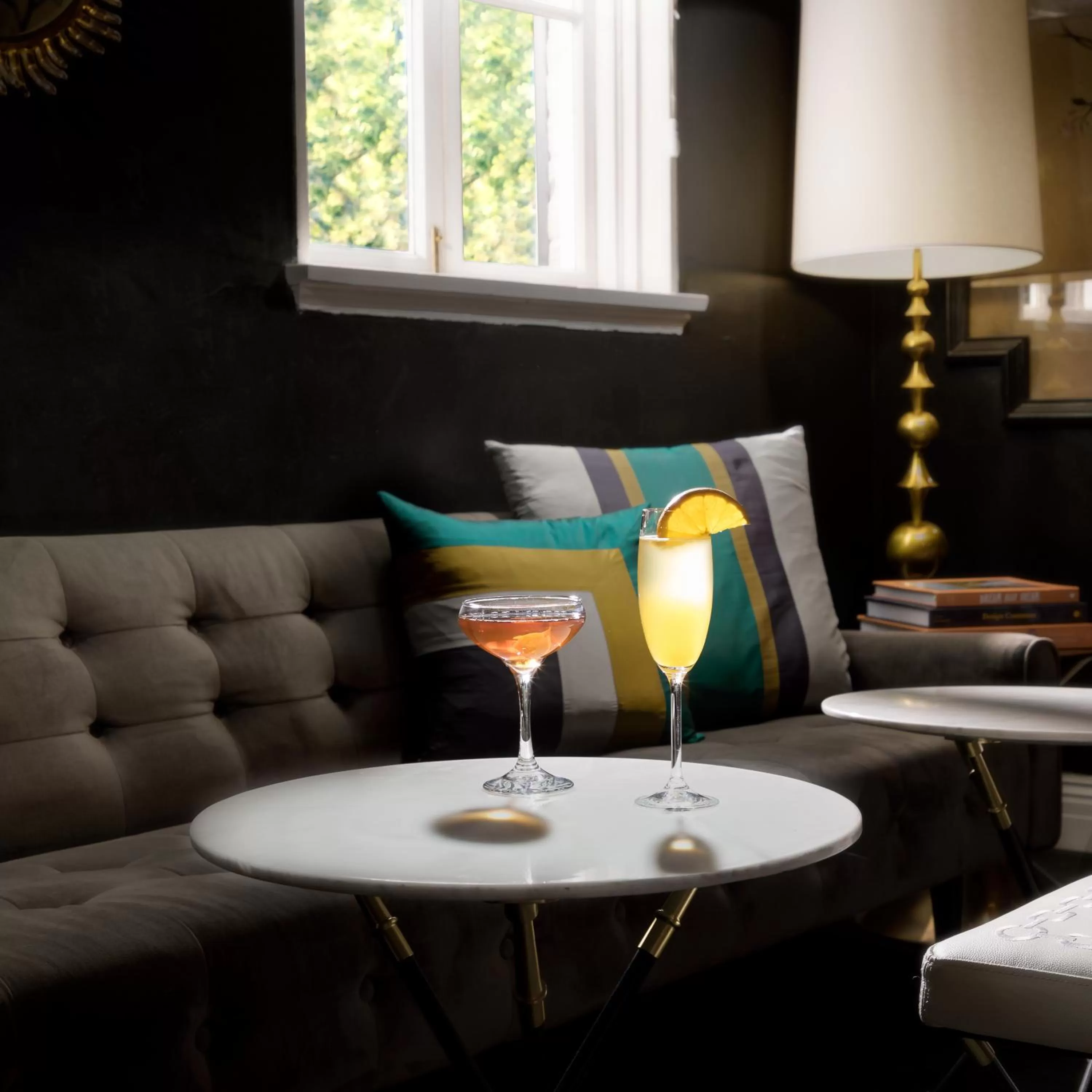 Lounge or bar in Maison 140 Beverly Hills