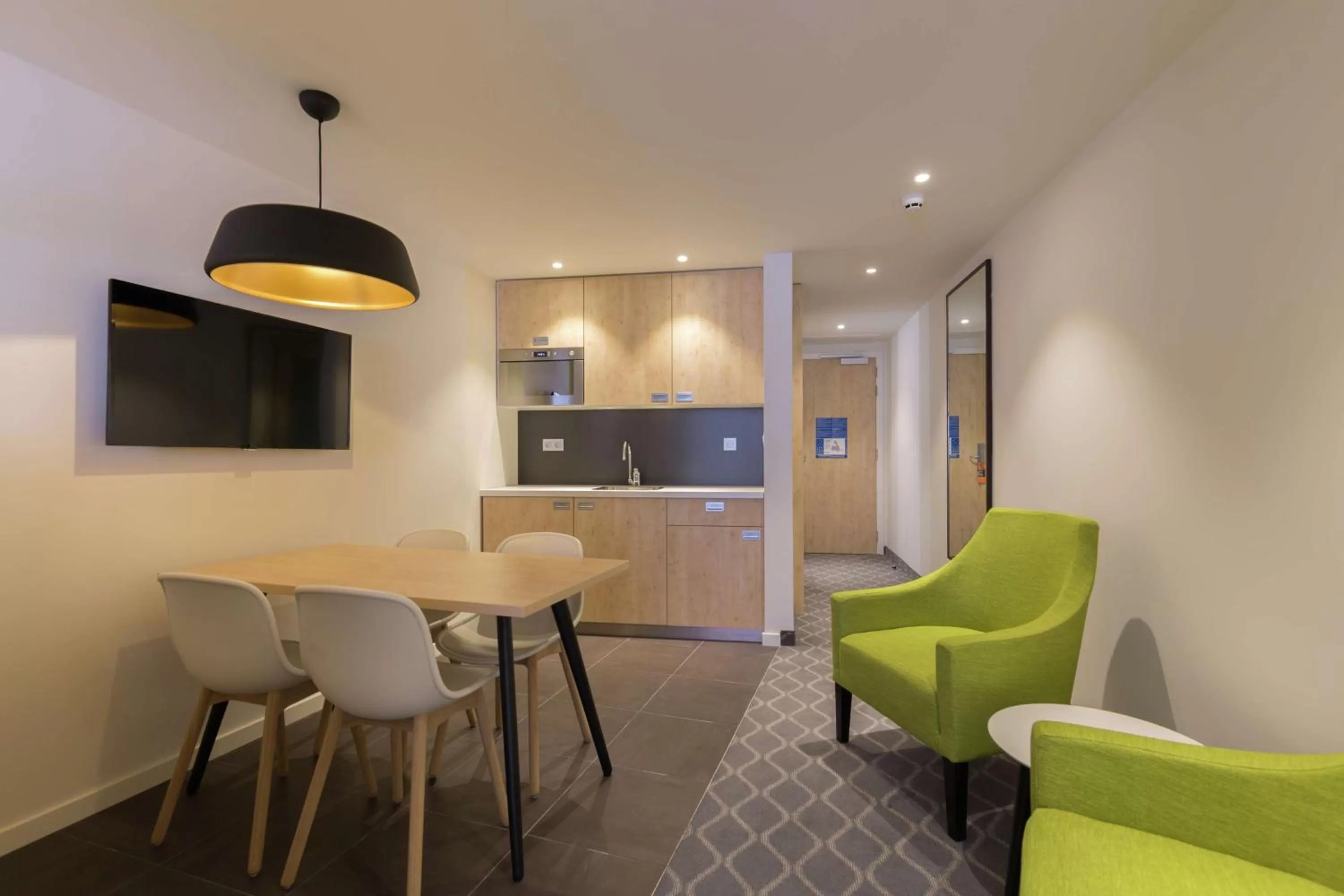 Living room in Hampton By Hilton Antwerp Central Station