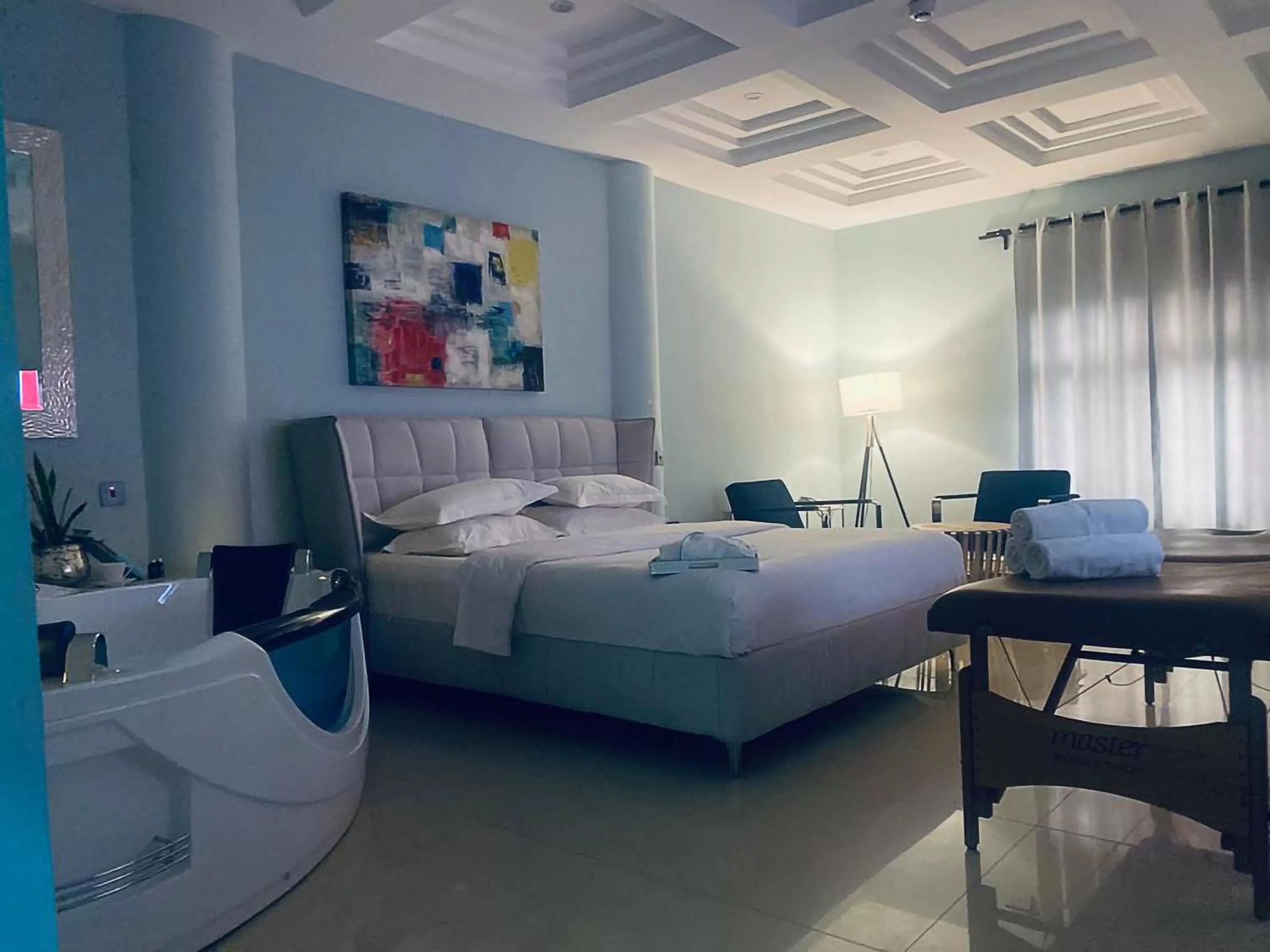 Massage, Bed in MUSE Boutique Hotel