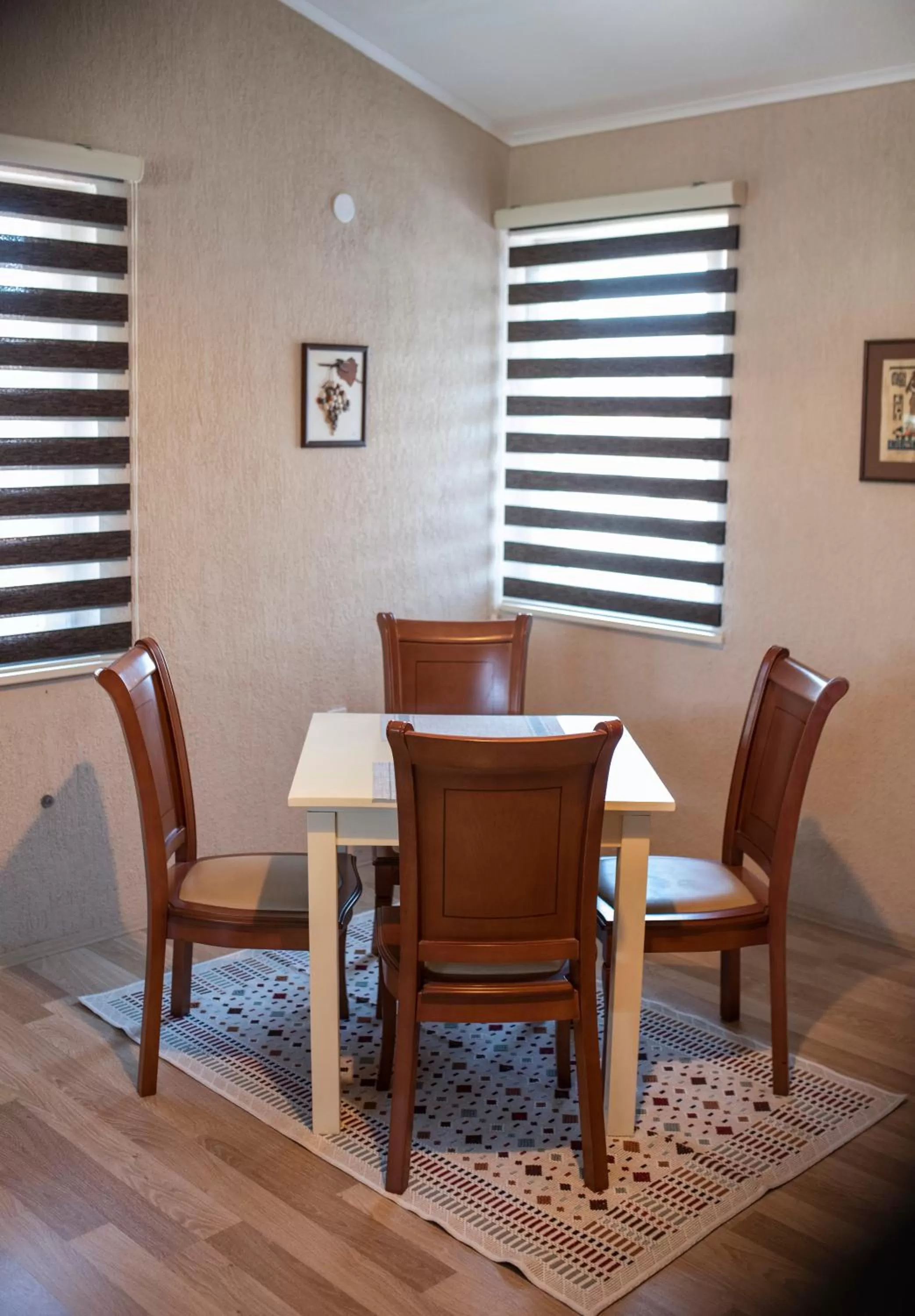 Dining Area in DIONIS Rooms & Apartments