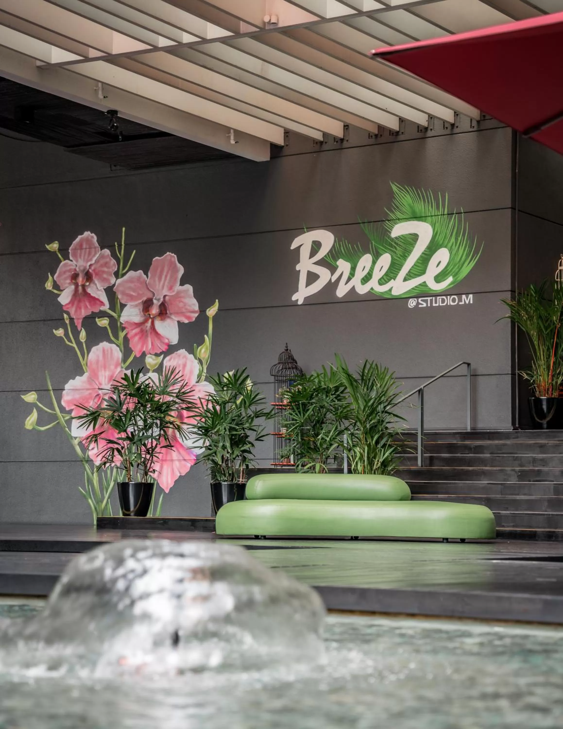 Breakfast in Studio M Hotel