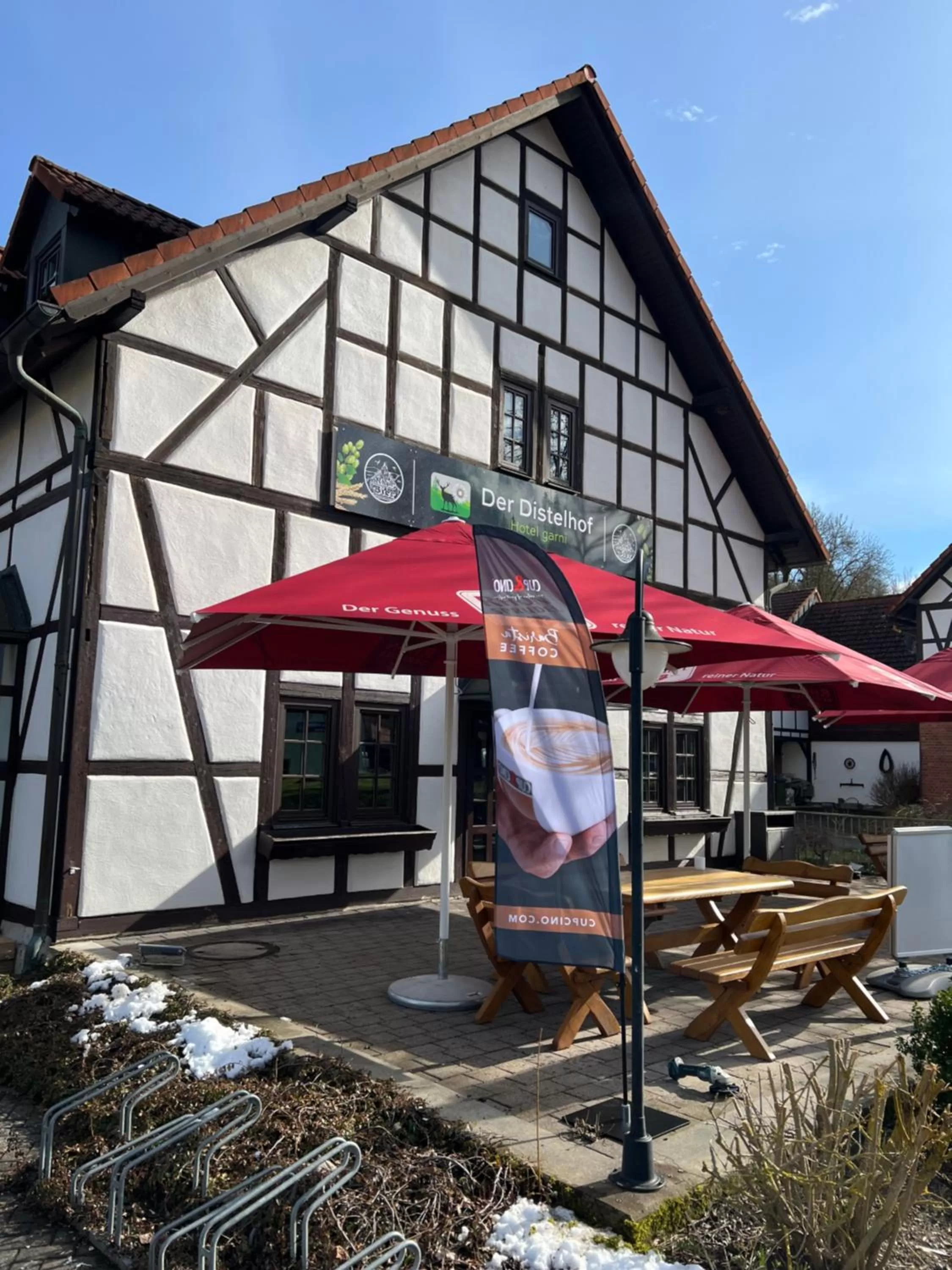 Property building in Landhotel Der Distelhof mit Scheunencafé