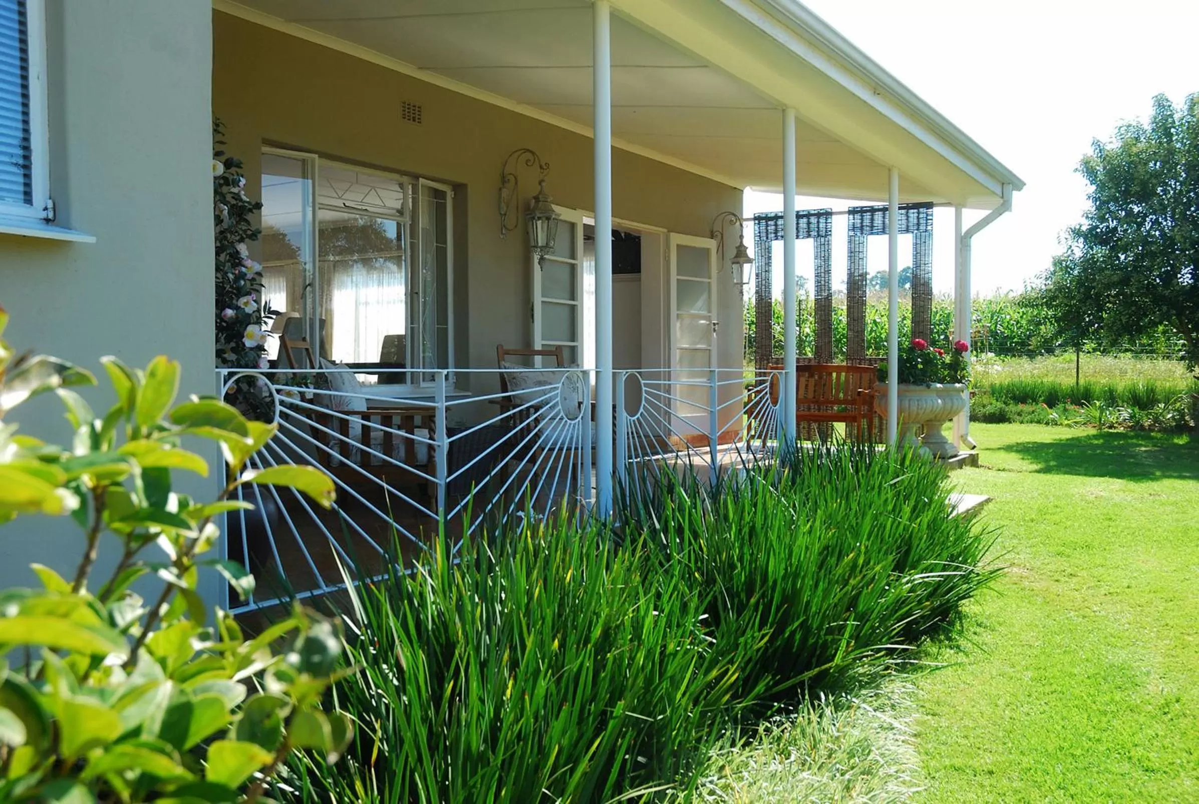 Facade/entrance in Sneezewood Farm Bed&Breakfast and Self-Catering Cottage