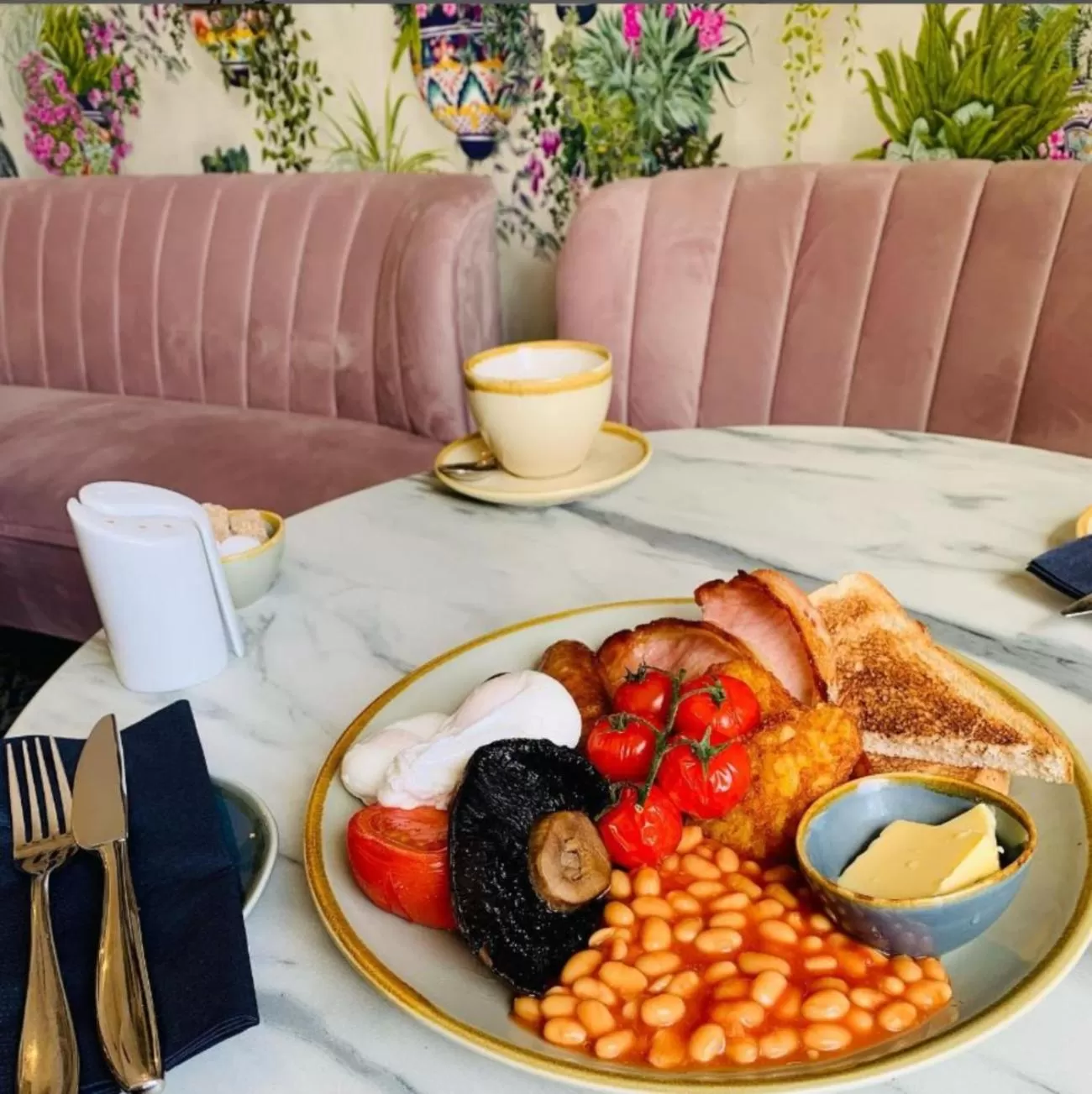 Breakfast in Florence Gardens Boutique Hotel and Restaurant