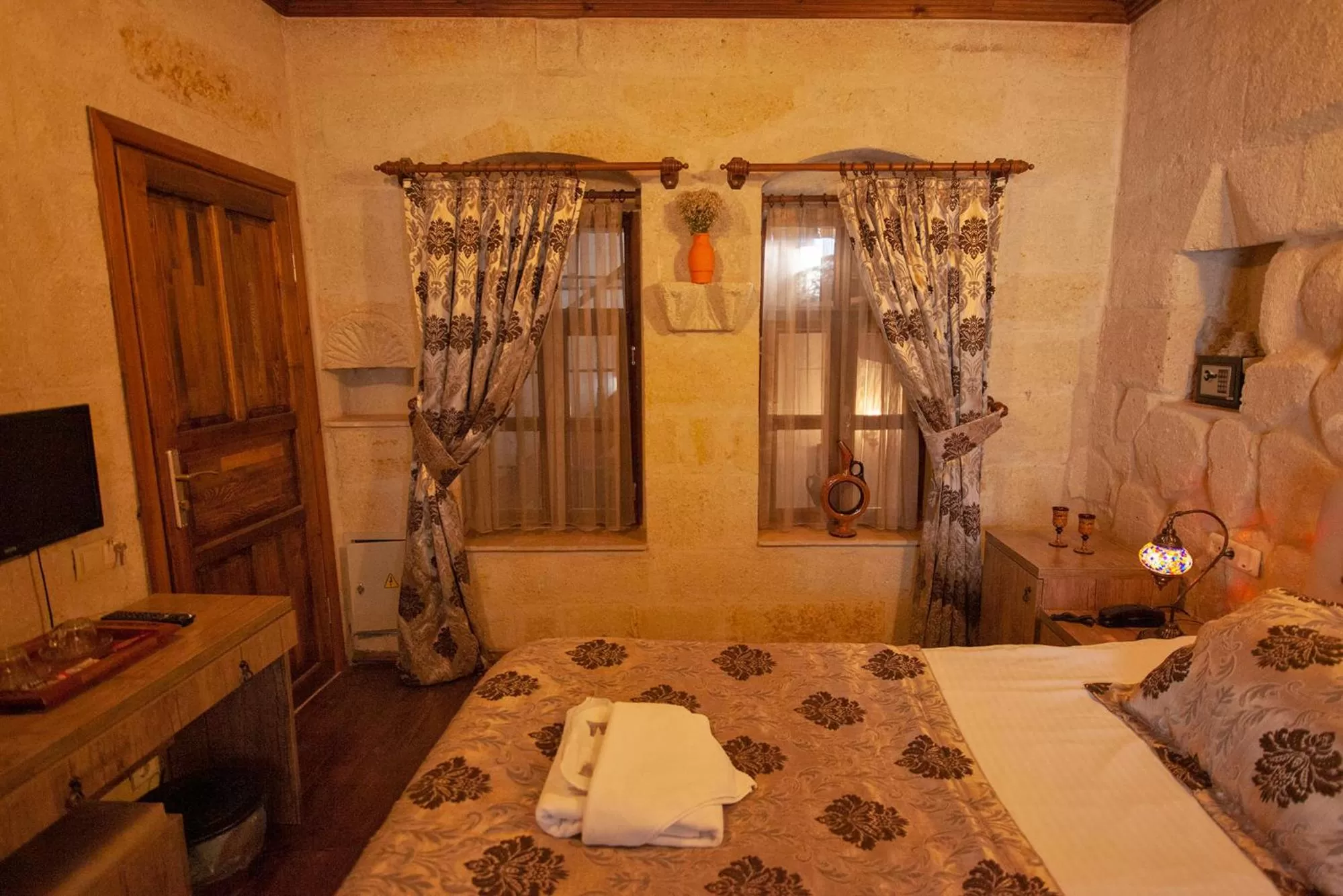 Massage, Bed in Diamond of Cappadocia