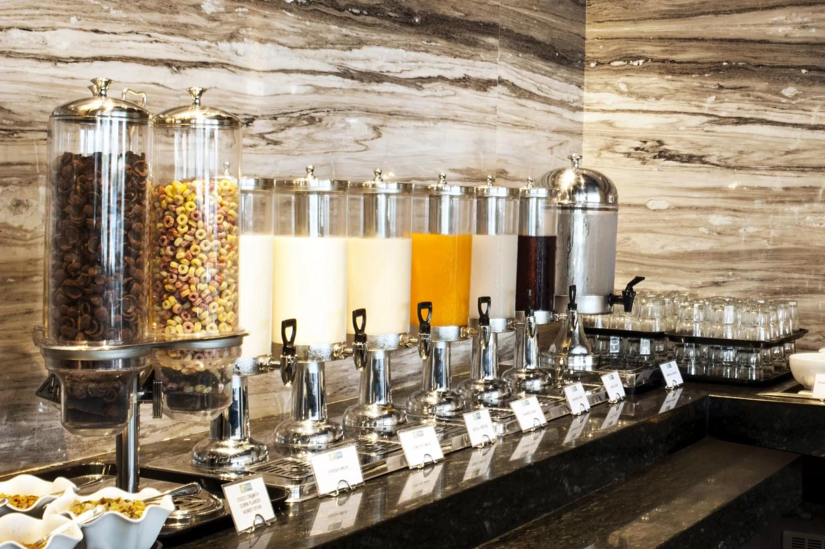 Non alcoholic drinks in Holiday Inn Express Surabaya CenterPoint by IHG