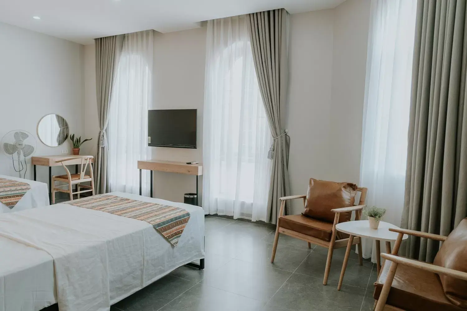 Twin Room with City View in Le Cactus Hotel Ha Long Twin Room with City View in Le Cactus Hotel Ha Long