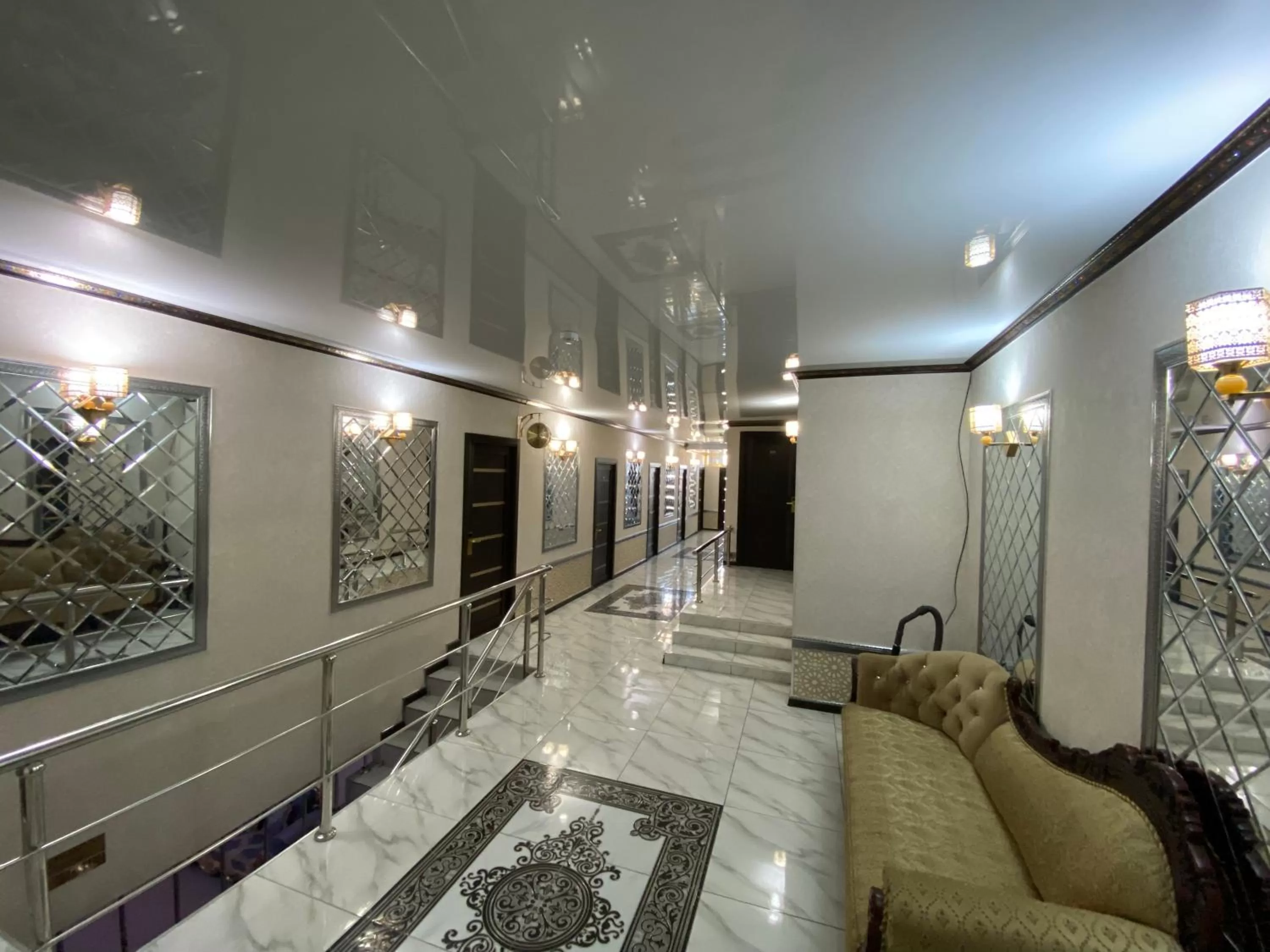 Seating area, Lobby/Reception in HOTEL UZBEGIM