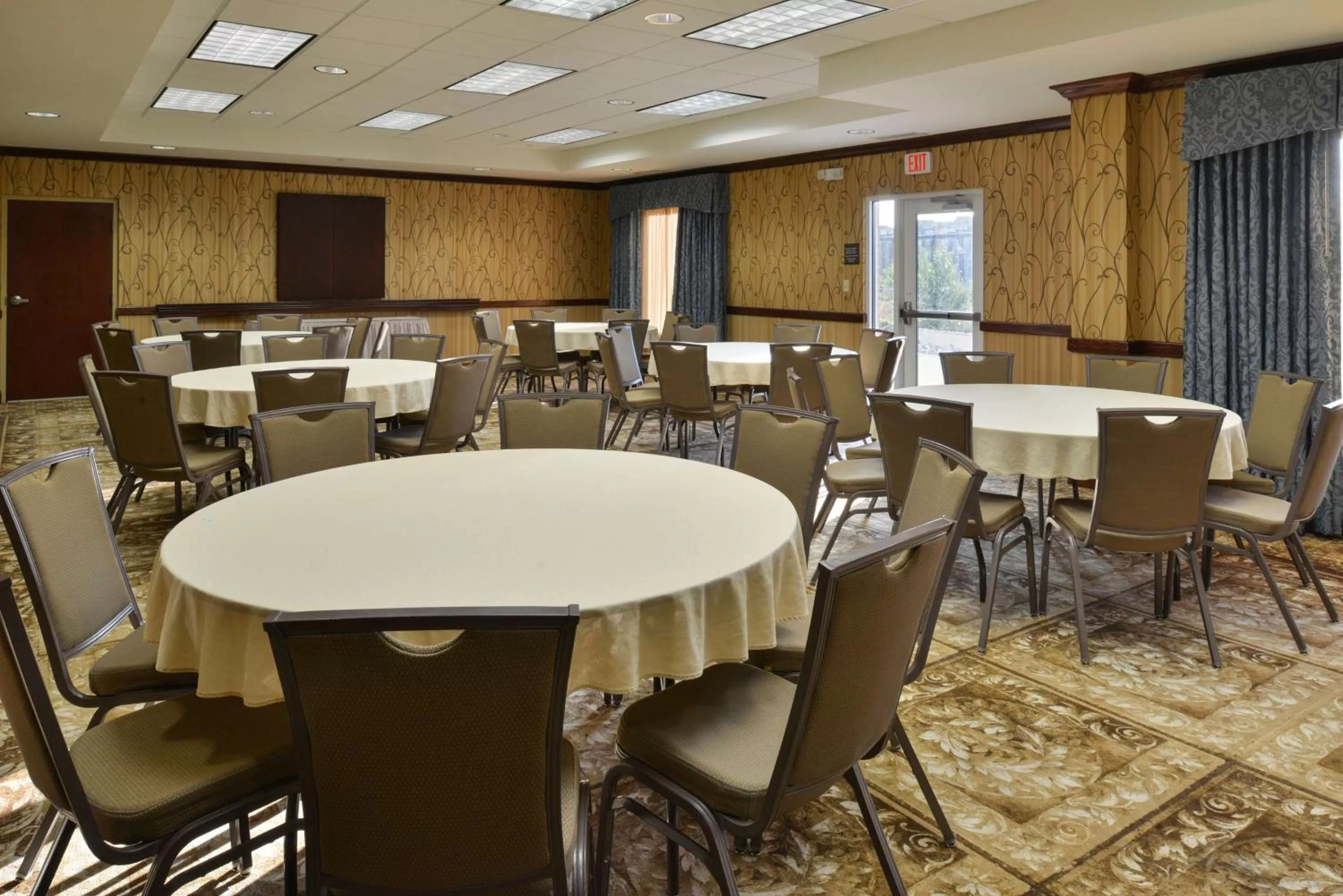 Meeting/conference room in Hampton Inn & Suites Fruitland