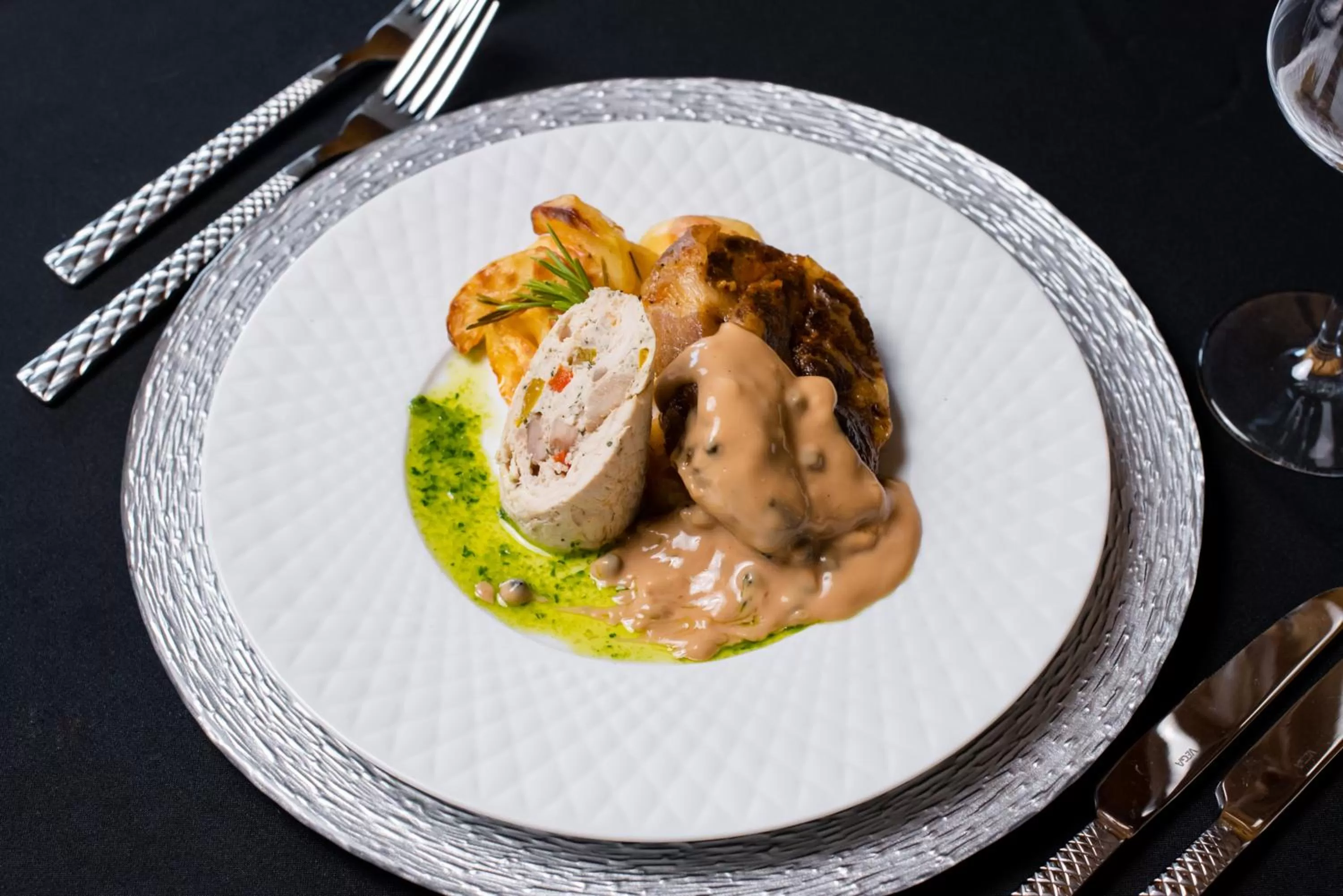 Restaurant/places to eat in Hotel Oxford By TimHotels